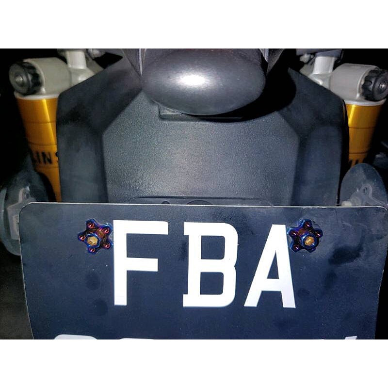 Tornillo Placa Lisence Estrella Titanio M6x20 - Ti-Parts Tornillo Titanio Yamaha Grado 5 Singapur