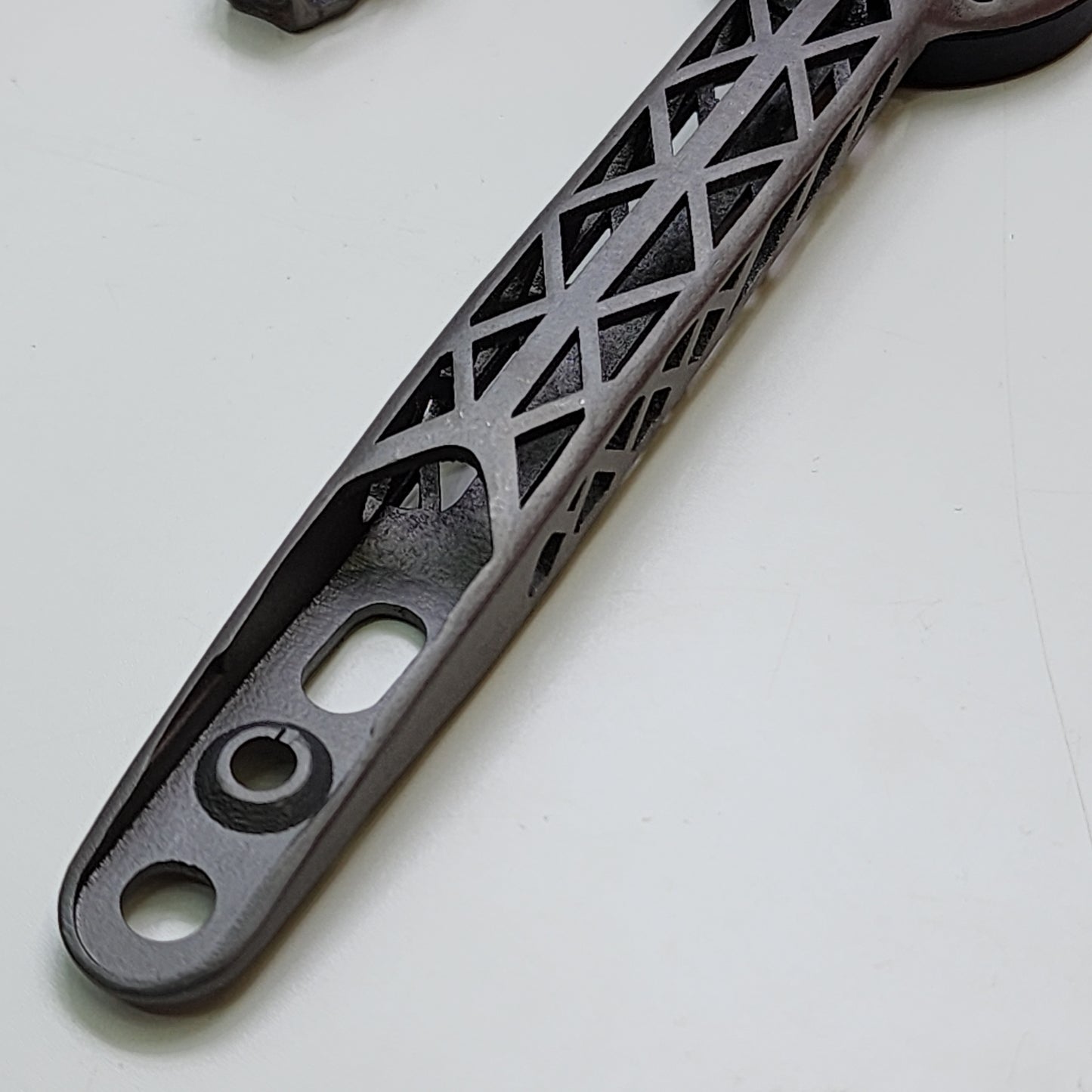 Avian Parus/Falcon II/Canary チタン製3Dプリントコンピューターマウント | Garmin Wahoo Bryton