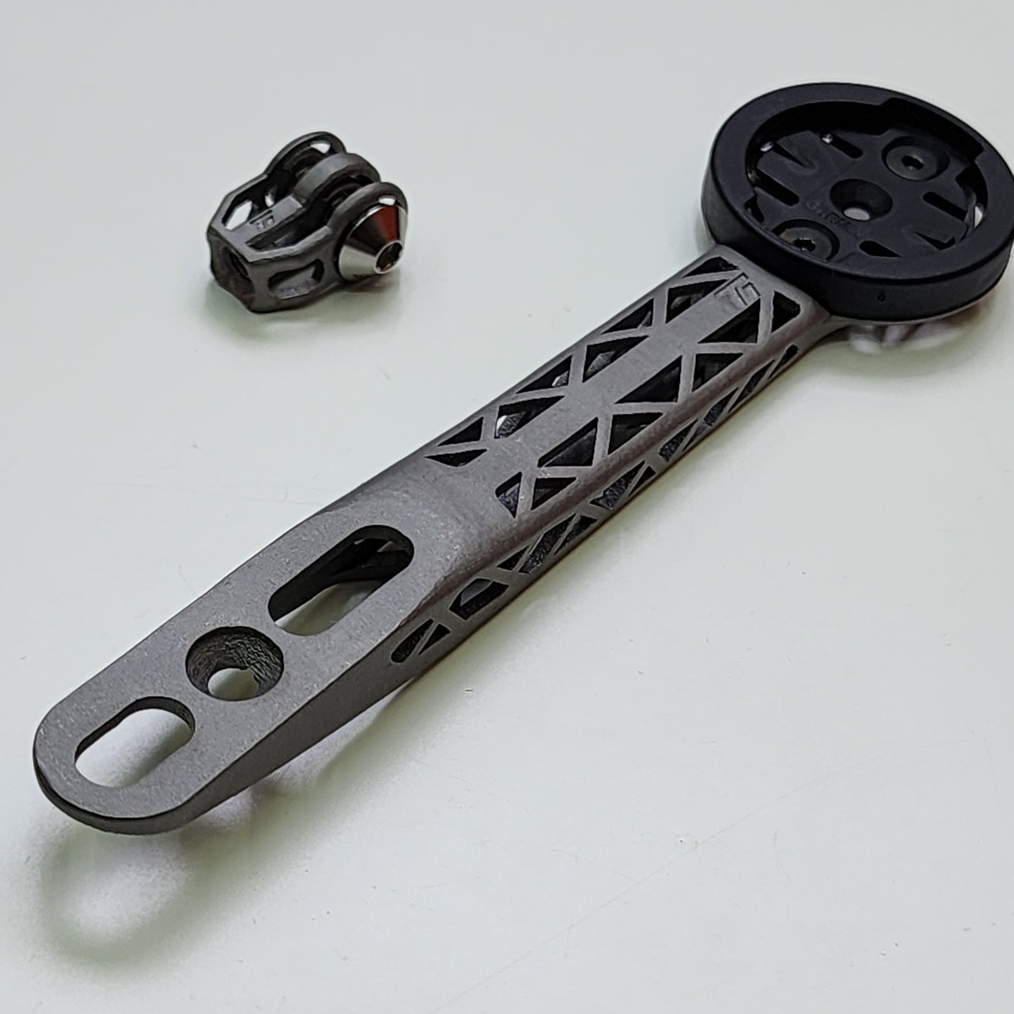 Supporto per computer in titanio con stampa 3D Darimo Nexum (non trascinabile) | Garmin Wahoo Bryton