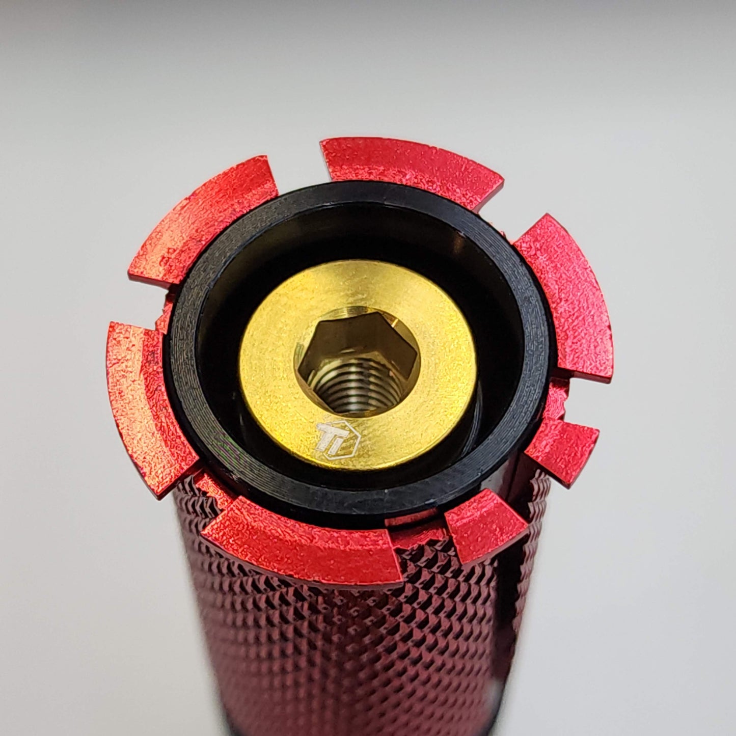 Titanová matice pro expanzní zátku SL8 SL7 Aethos | Kompresní zátka hlavového složení Specialized Sworks