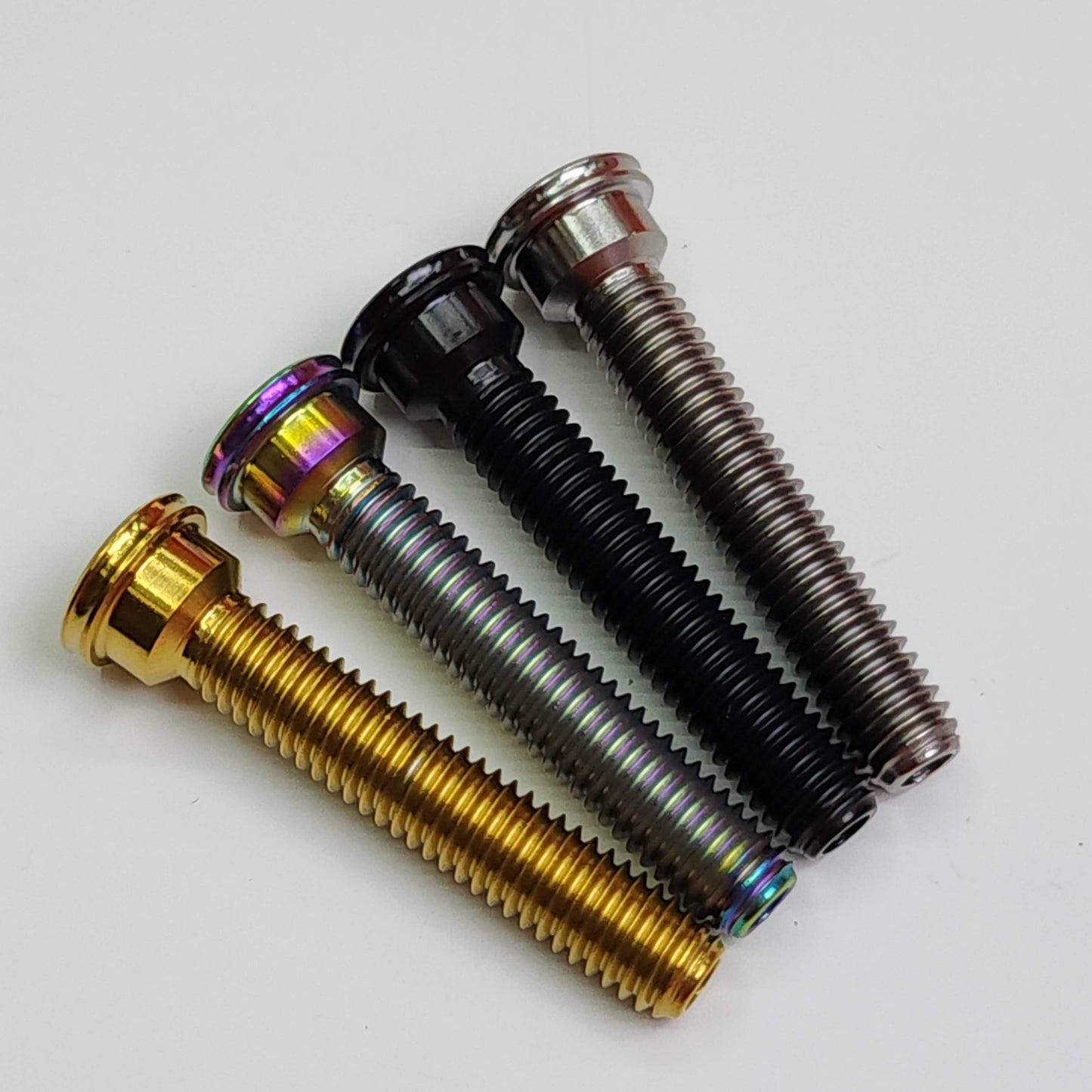 Trek Madoneサドルクランプ用チタンボルト | シートポスト Gen7 Gen8 Gen6 9 7x7 7x9 7x10 カーボンレールネジ