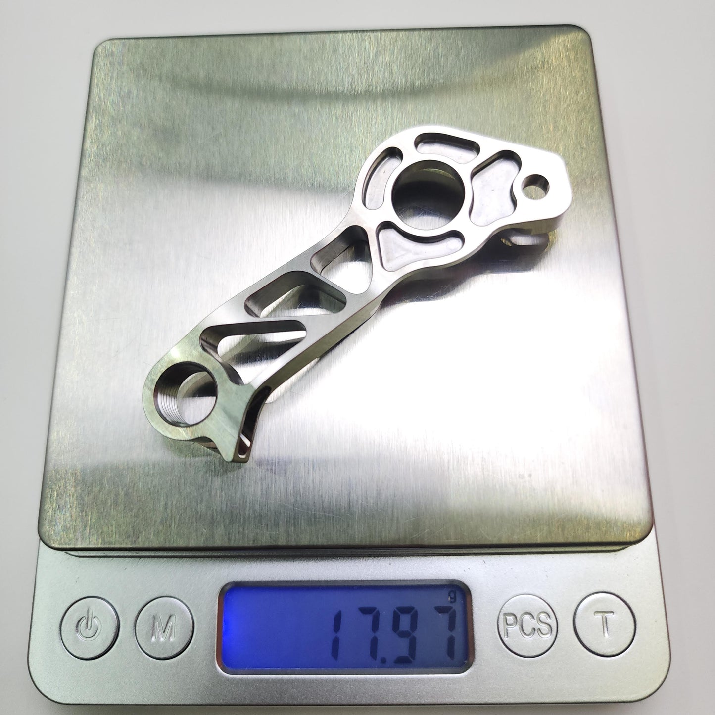 Sixweel 18g FACTOR Titanium Direct Mount Rear Derailleur Hanger | Shimano