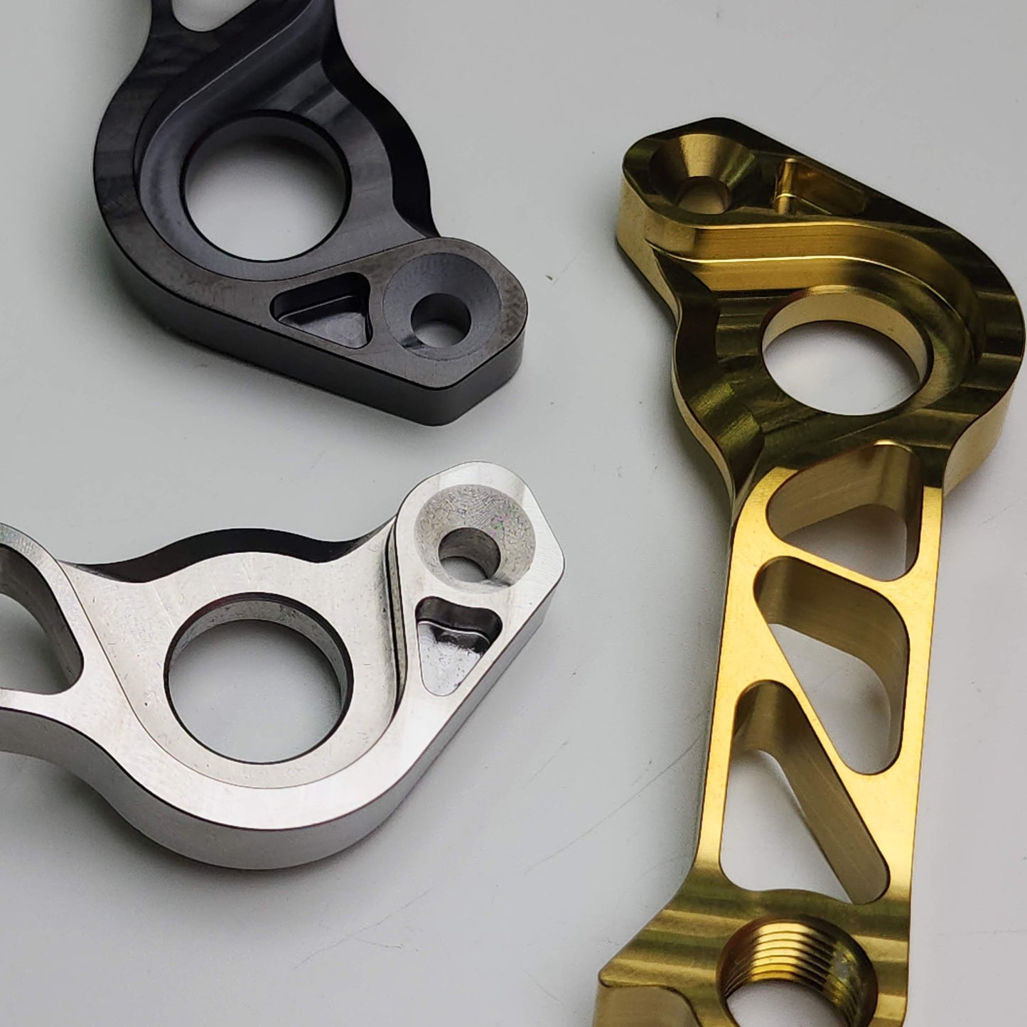 Držák přehazovačky Sixweel 17,97g FACTOR Titanium pro přímou montáž | Shimano