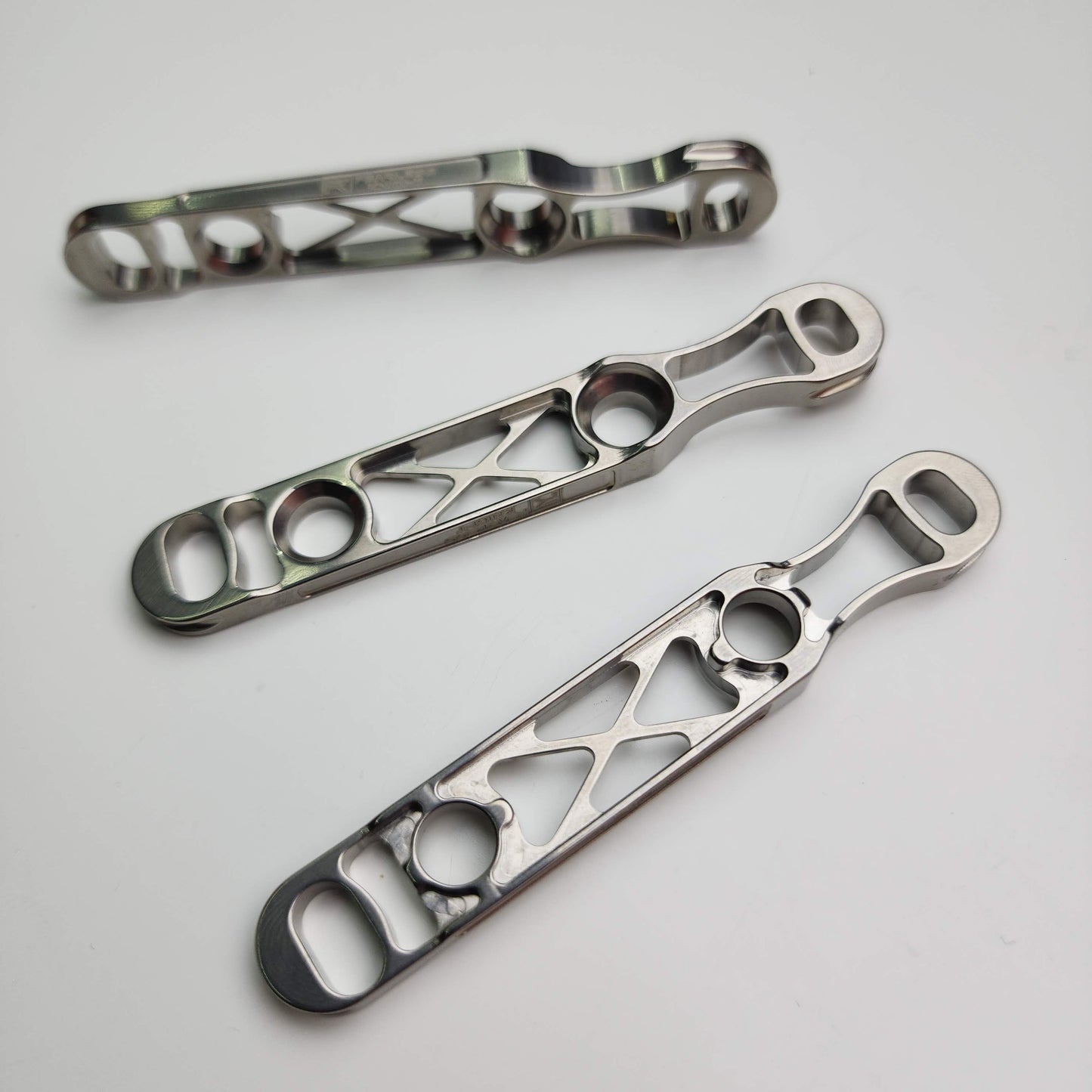 Fearless Knight 前卡鉗轉接器 | 通用型 & SL8/Aethos | 鈦合金 CNC