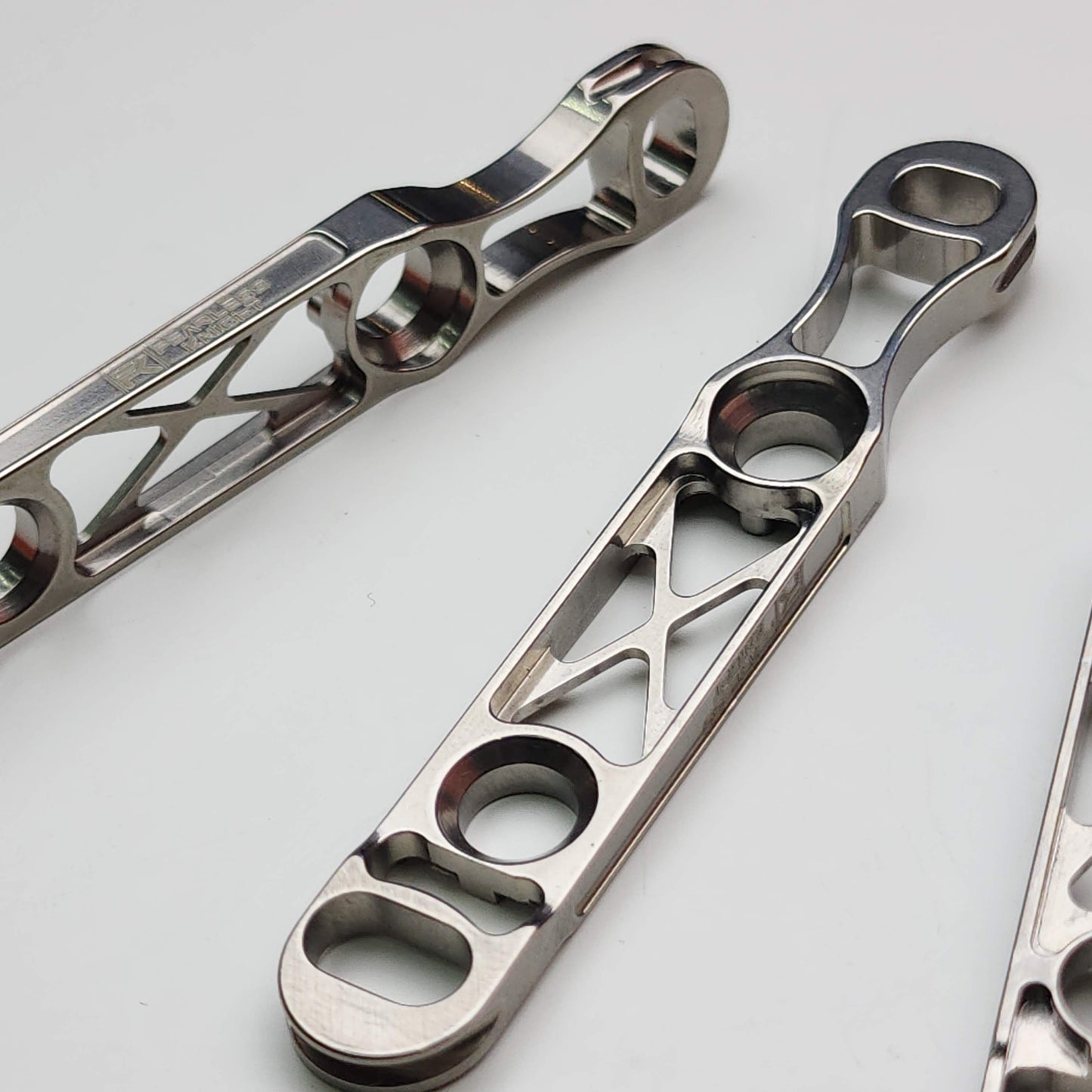 Fearless Knight 前卡鉗轉接器 | 通用型 & SL8/Aethos | 鈦合金 CNC