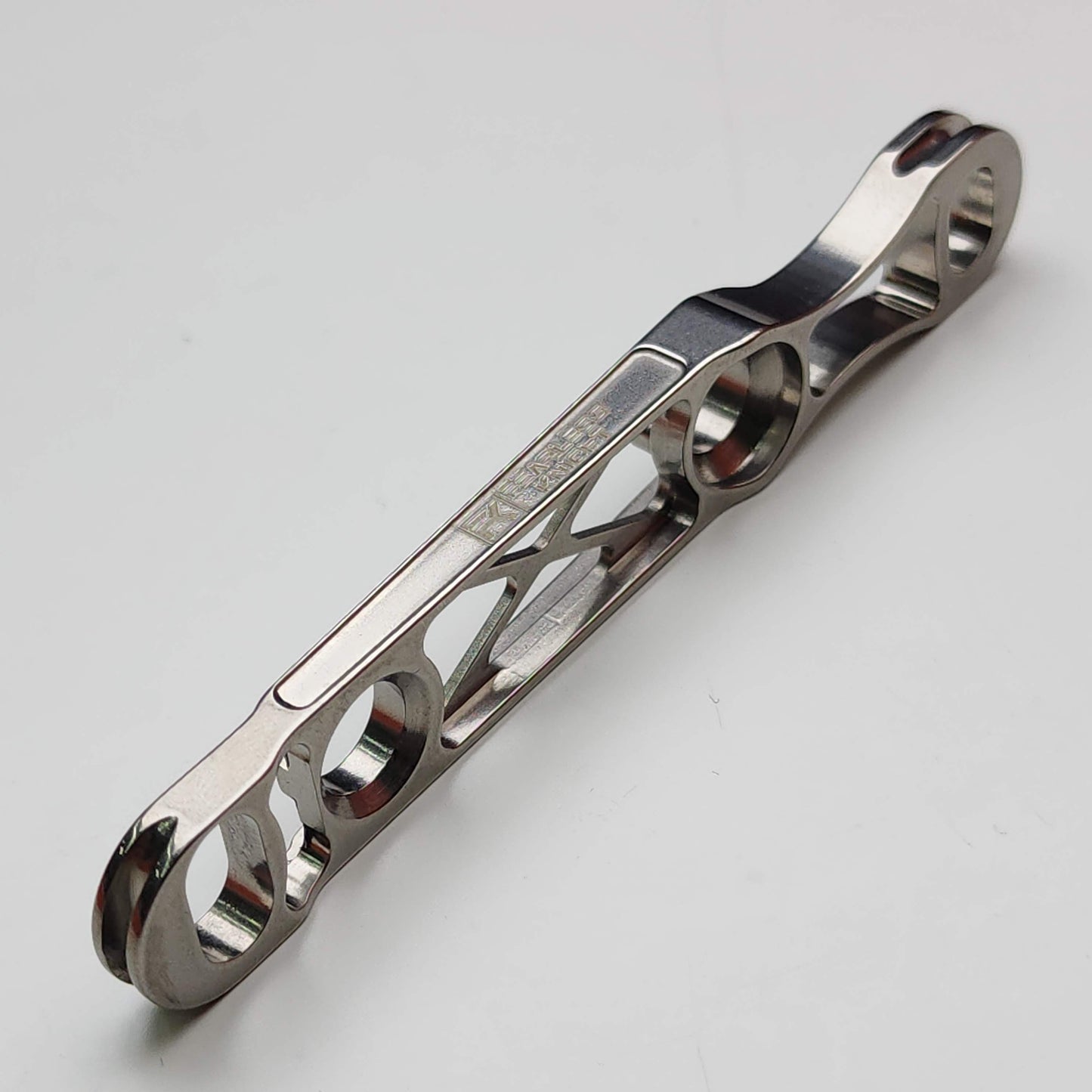 Fearless Knight 前卡鉗轉接器 | 通用型 & SL8/Aethos | 鈦合金 CNC