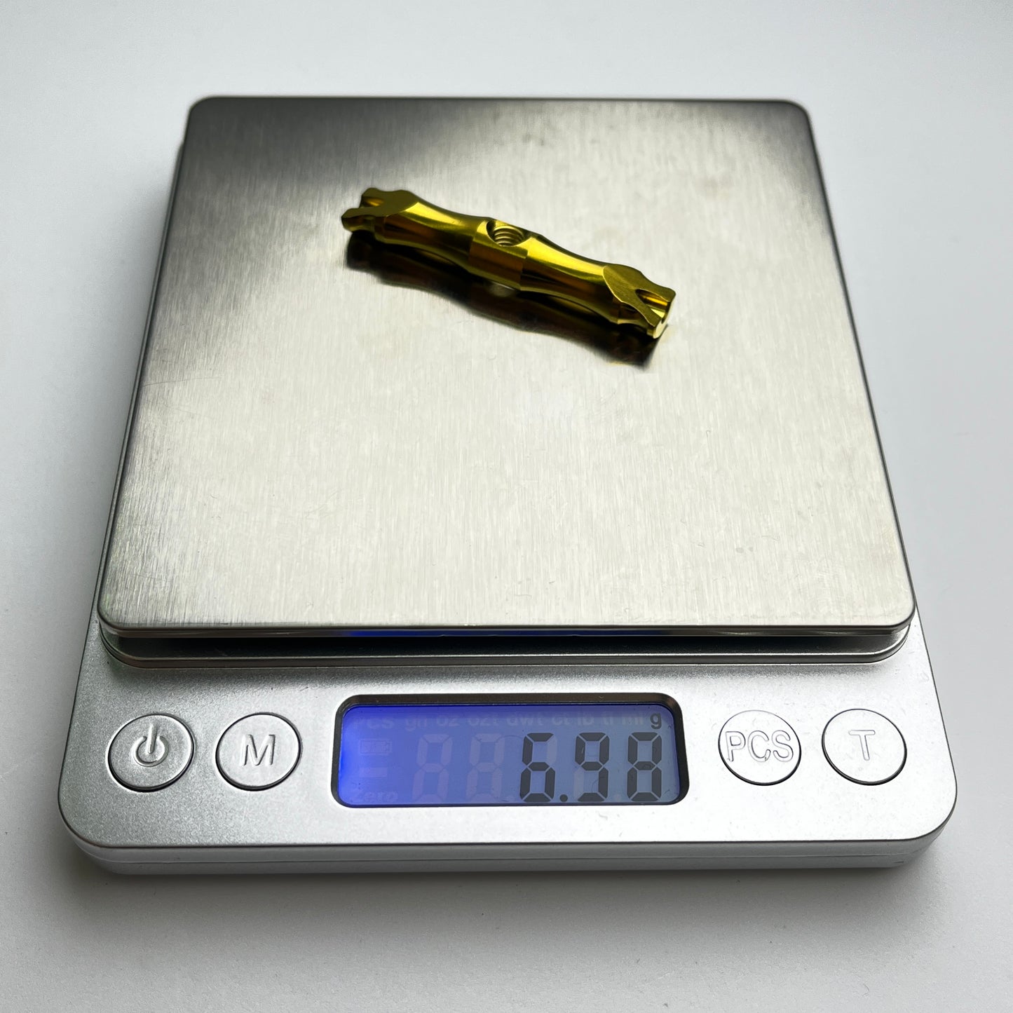 Titanový držák pro sedla | Otvor pro šroub M5