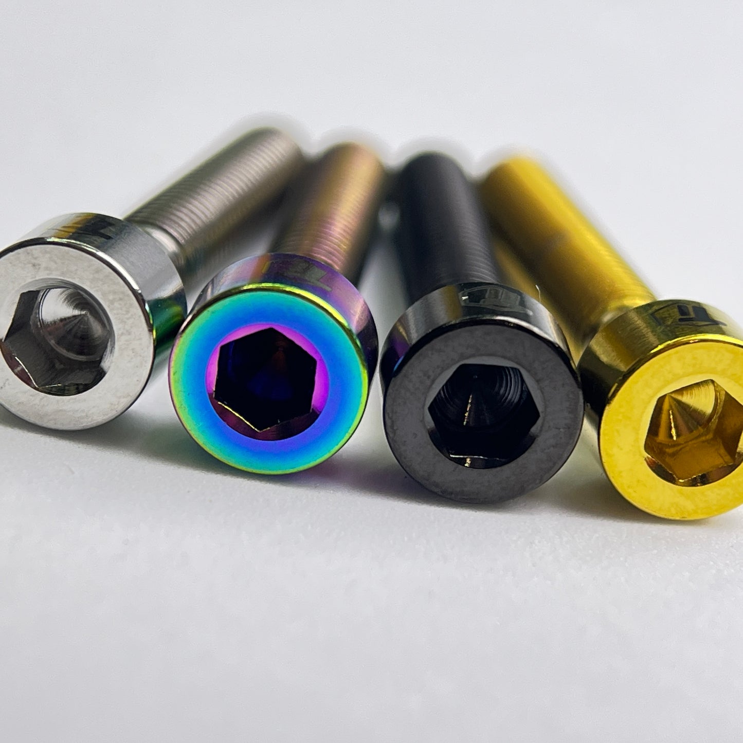 Titanový šroub pro objímku sedlovky Giant TCR Propel Defy | Contend TCX Langma Advanced Integrated Internal Carbon