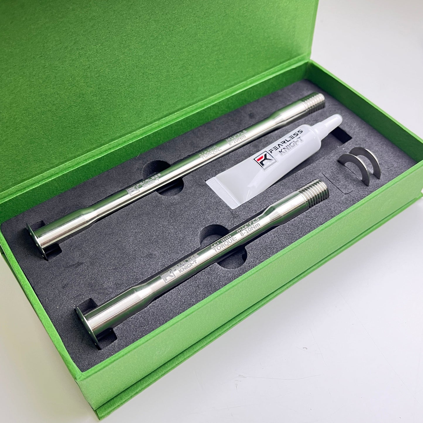 แกนปลดเร็วไทเทเนียม Fearless Knight 30.3g | Cervelo S5 Soloist R5 Caledonia 2020-2025