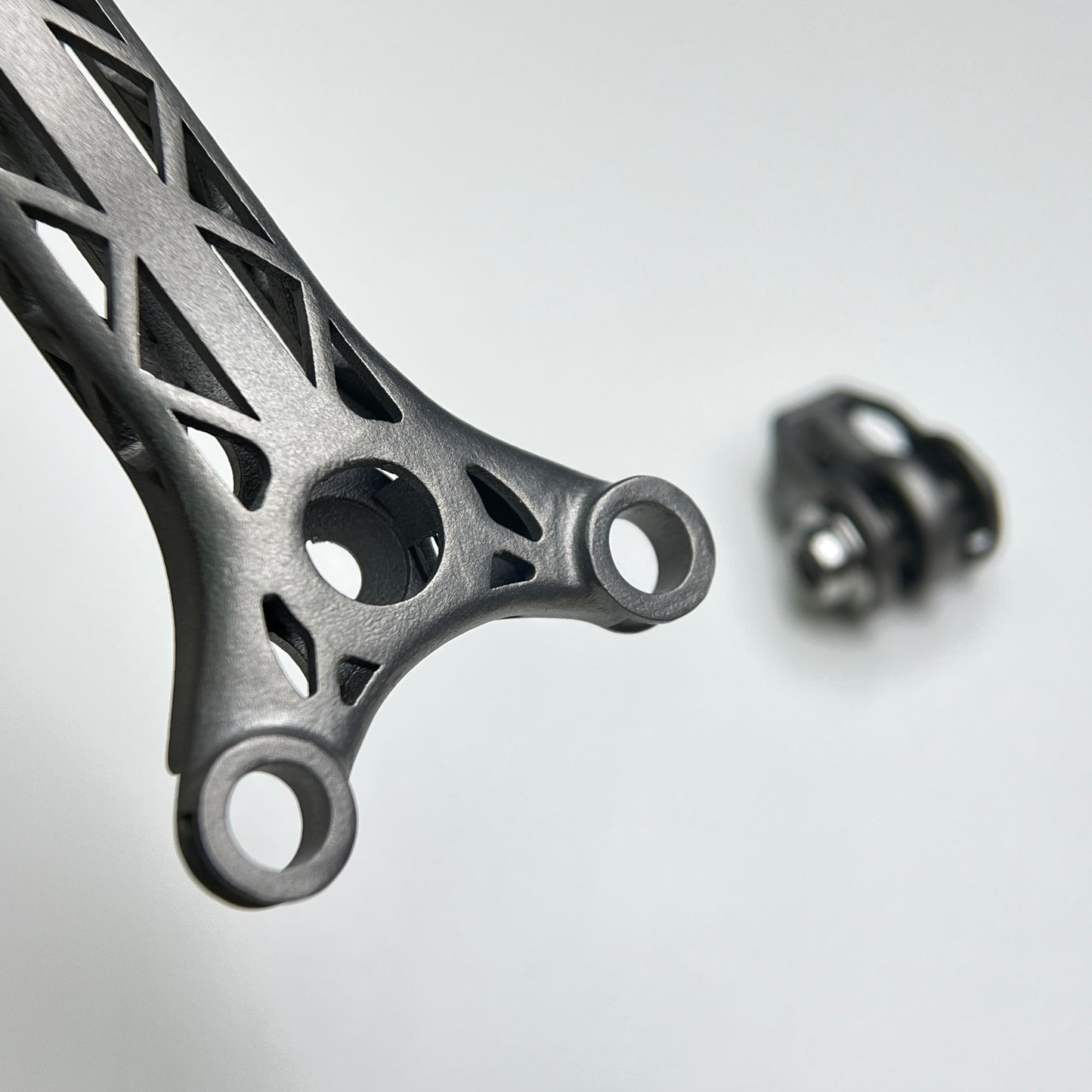 Supporto per computer Most Talon Ultra/Fast in titanio stampato in 3D | Pinarello Dogma F 2025 2024 | Garmin Wahoo Bryton