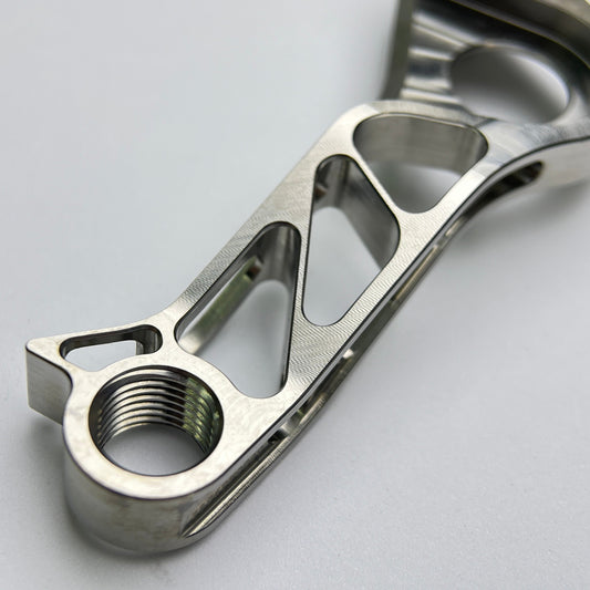 Cintre Ti-Master PINARELLO Dogma F 2024 en titane à montage direct RD | Pour Shimano