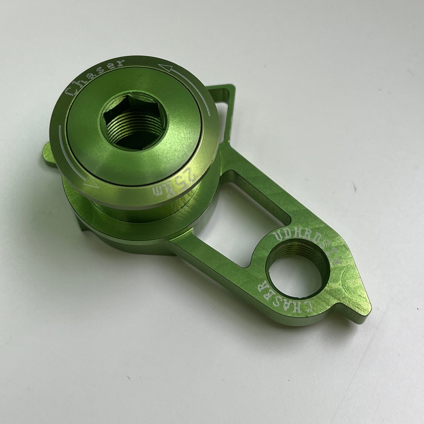 UDH ダイレクトマウント RD ハンガー(Trek Madone Gen8、Colnago V5Rs、Y1RS、X-Lab Van、Rysel RCR用)| Shimano & Sram XDS ライトウェイト