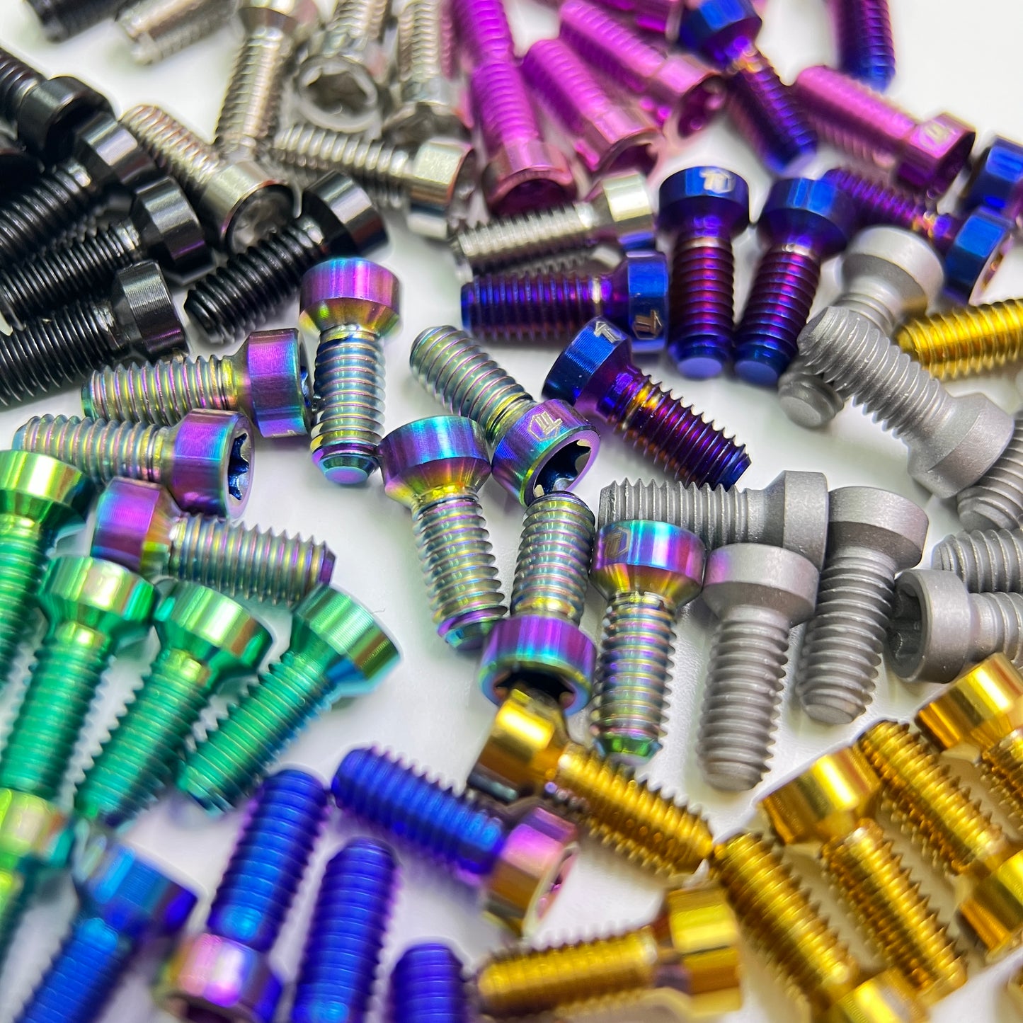 Titanový šroub pro SRAM Direct Mount silniční převodník | 12rychlostní DUB RED E1 eTap AXS Force Rival | Titanový šroub třídy 5