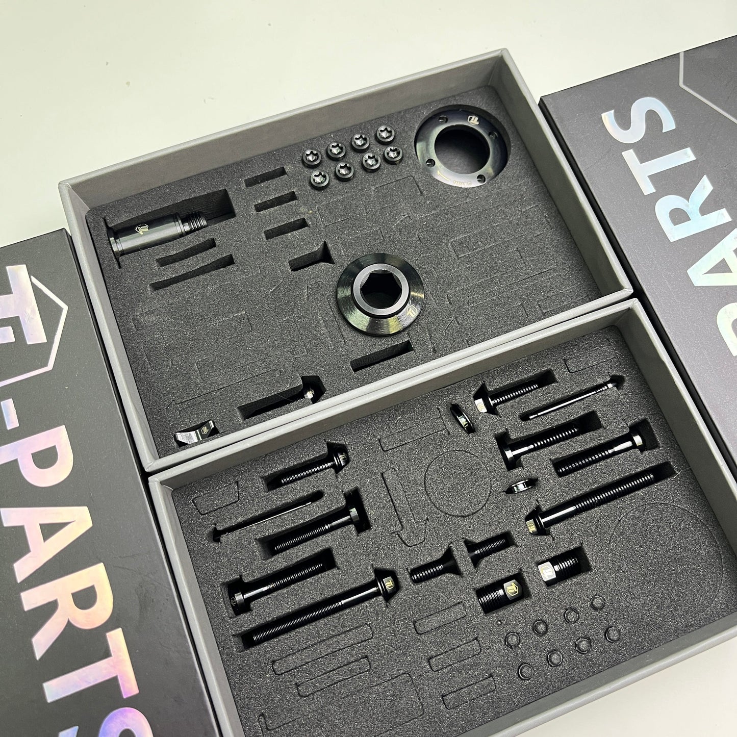 鈦合金升級套件適用於Pinarello Dogma F | Dura Ace Di2 紅色 ETAP AXS MY23 T1100 TiCR Most Talon 電腦支架 Tiparts