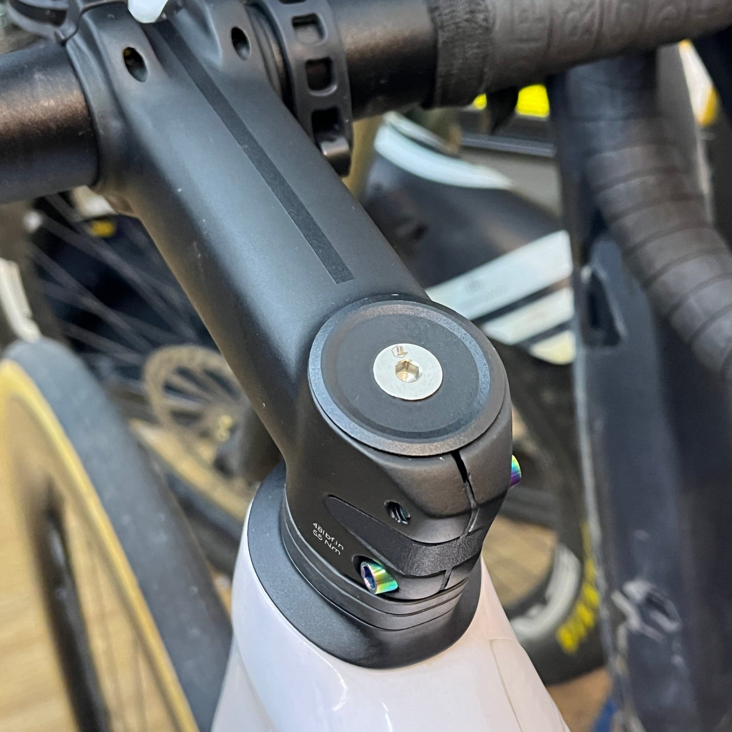 Ti-ชิ้นส่วนไทเทเนียม M6 Stem Cap Bolt Countersunk แบน MTB Road bike M6x10 M6x15 M6x20 M6x25 M6x30 M6x35 M6x40 M6x45 สกรู