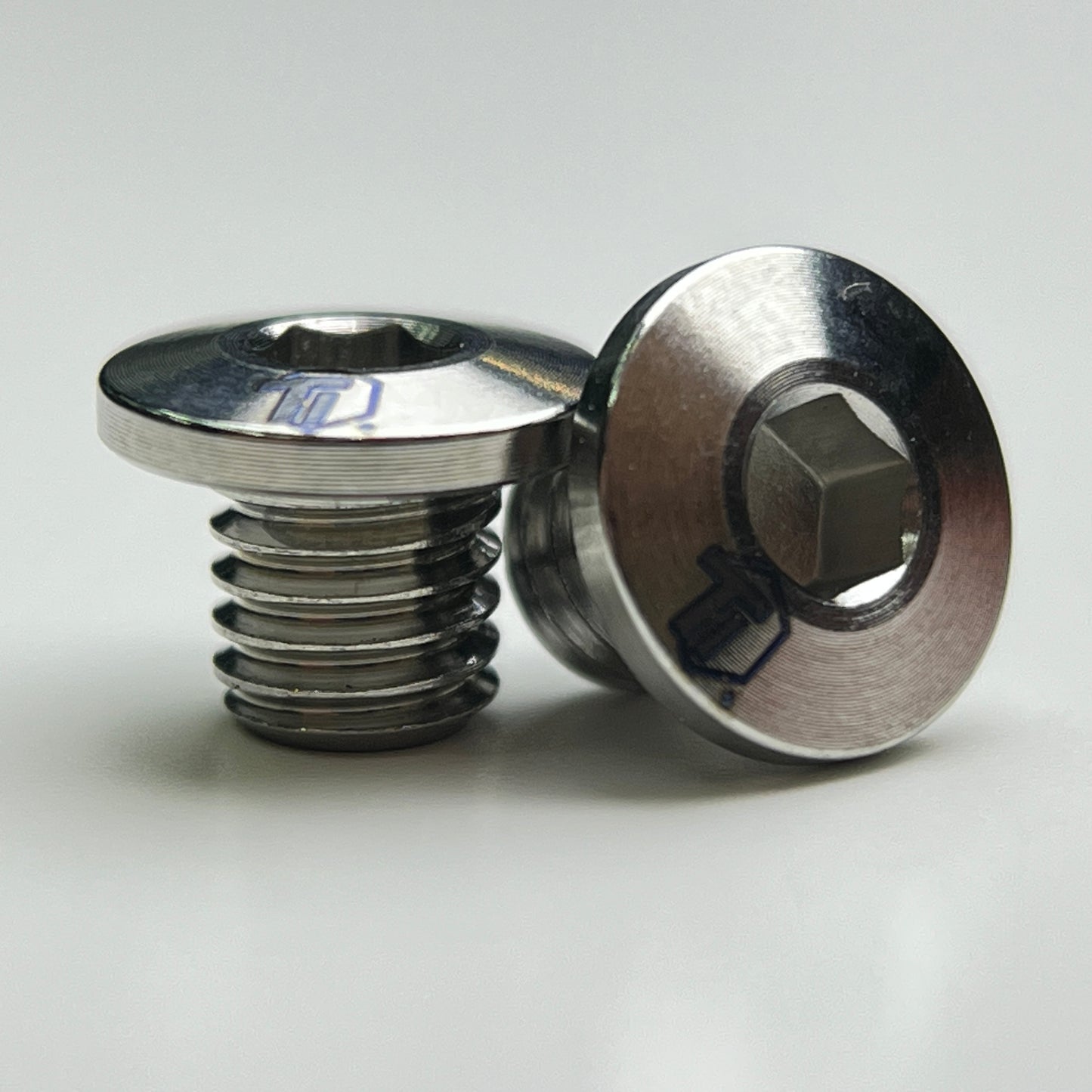 Titanový krycí šroub pro otvor nosného bloku | Těsnicí šroub bloku předního nosiče Brompton | Tiparts Grade 5 Titanový šroub Si