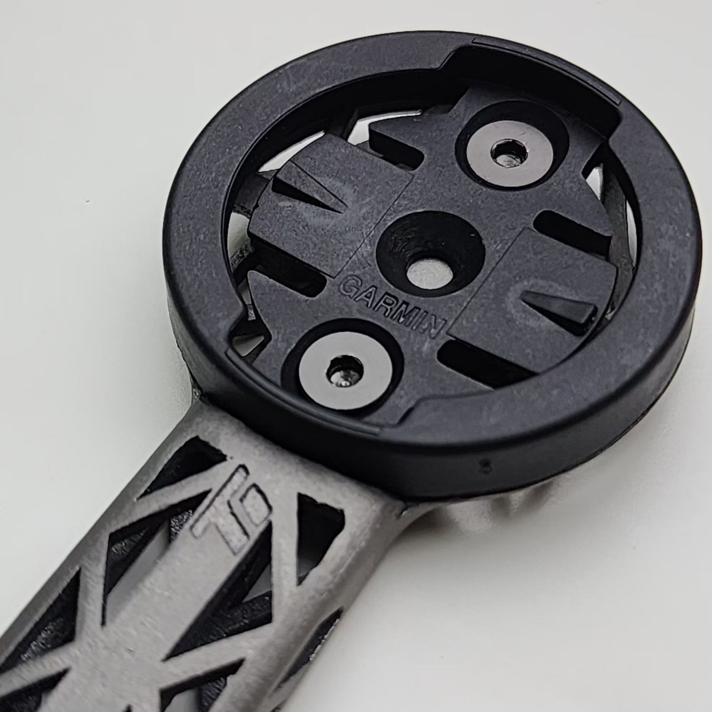 Supporto per computer con stampa 3D in titanio per manubrio integrato Giant Cadex Aero/Race | Garmin Wahoo Bryton