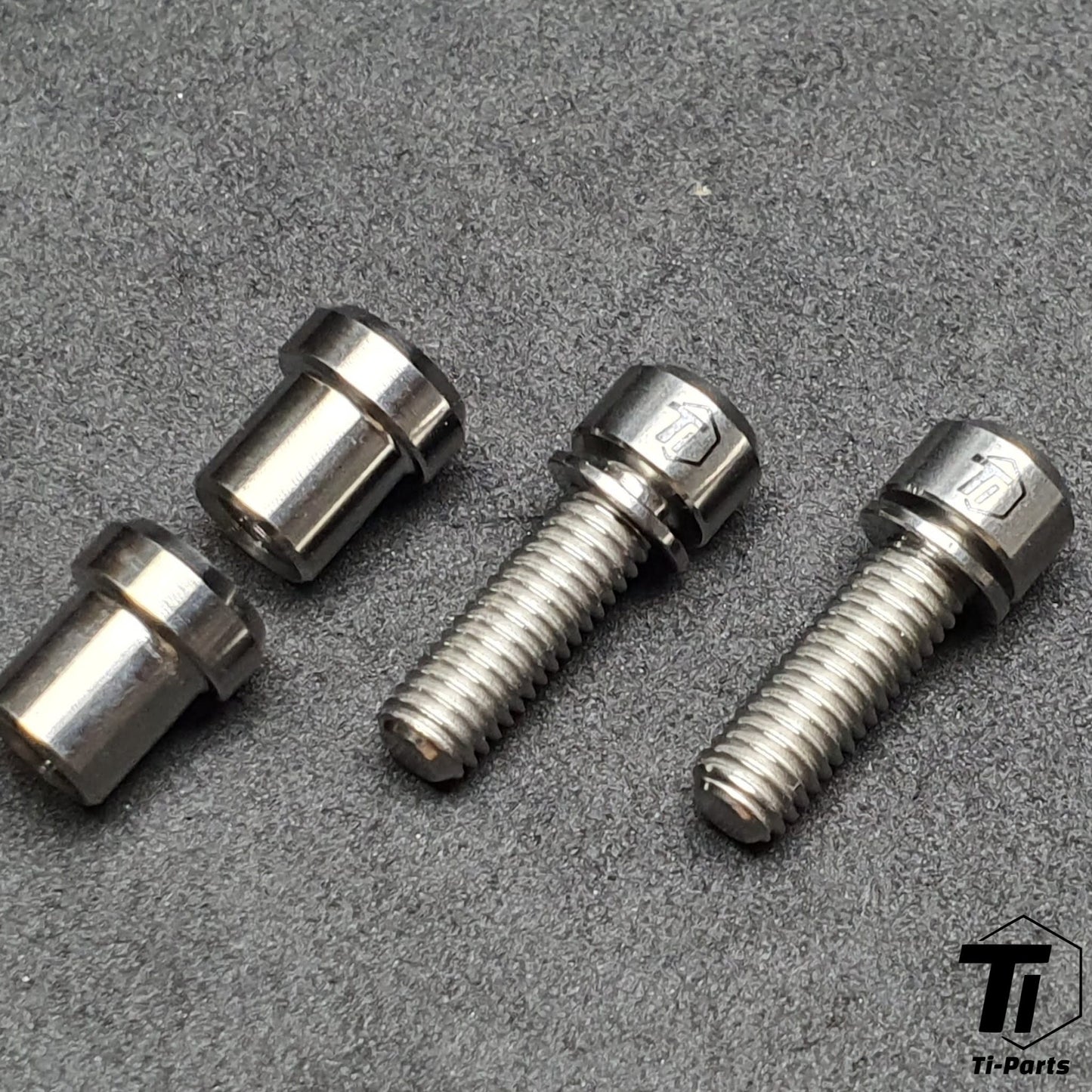 Titanium Lock On Bolt สำหรับรวมแฮนด์ / สเต็ม | Factor Black Inc Roval SL ห้องนักบิน Bontrager XXX สกรูไทเทเนียม