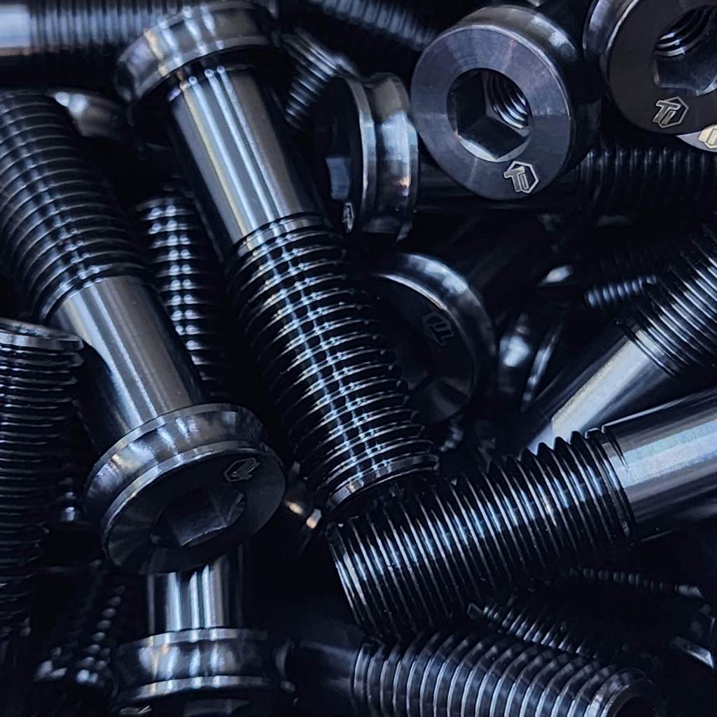 Titanová matice pro expanzní zátku SL8 SL7 Aethos | Kompresní zátka hlavového složení Specialized Sworks