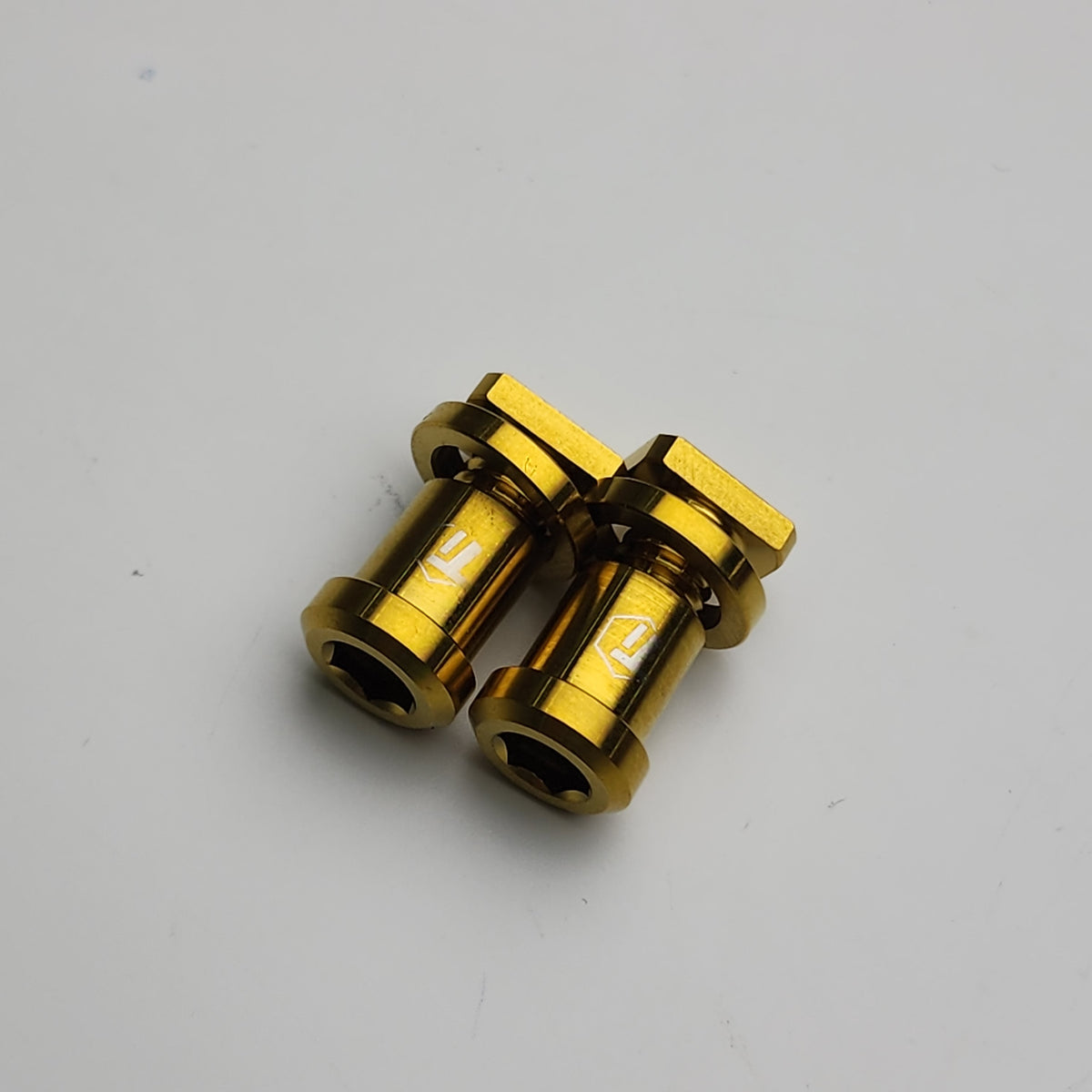 Vite Bullone In Titanio Per Deragliatore Posteriore Shimano Ultegra R8000 – SwishTi Rainbow - Foto 2