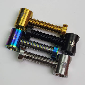 Fauitay Bulloni per Freno a Disco da 4 Pezzi M6 X 18 Mm Bullone per Morsetto per Freno a Disco per Bici Bullone Fisso con Guarnizione (Titanio Fauitay Bulloni per Freno a Disco da 4 Pezzi M6 X 18 Mm Bullone per Morsetto per Freno a Disco per Bici Bullone Fisso con Guarnizione (Titanio