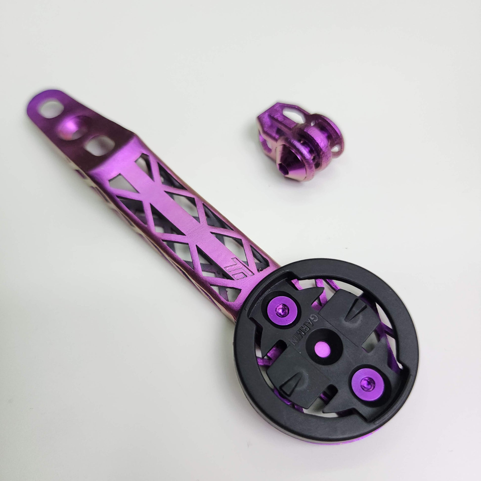 Giant CADEX Aero and Race integrated handlebar 3D-printed titanium computer mount