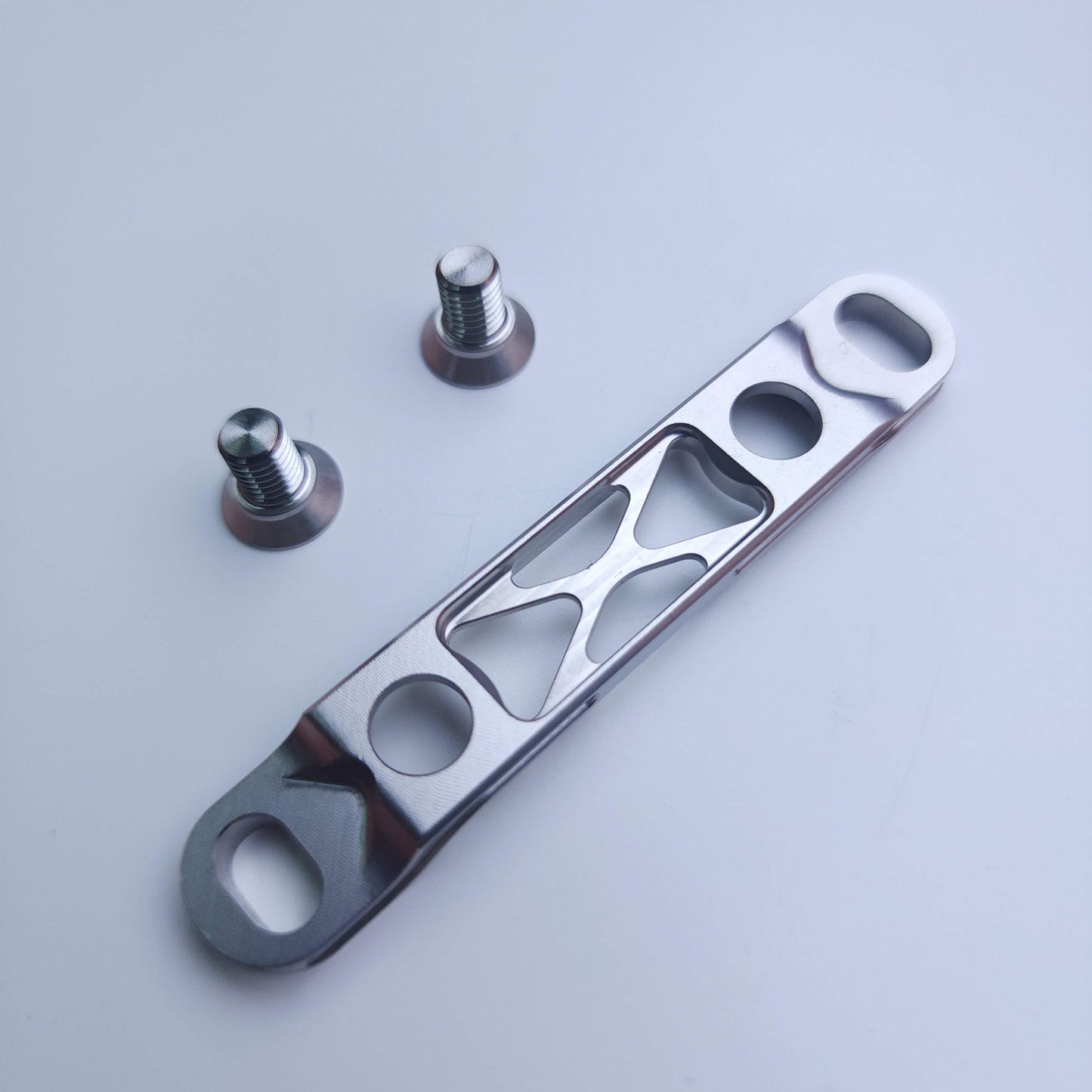 Adaptér pro přední brzdový třmen Ti-Master SPECIALIZED SL8/Aethos | Titanový CNC | Kotouče 160 mm