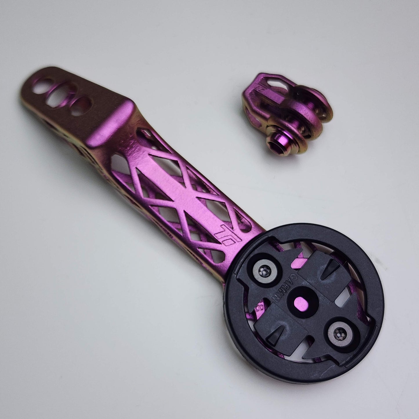 Black Inc (Factor) 3D 列印鈦合金碼錶支架 | Garmin Wahoo Bryton