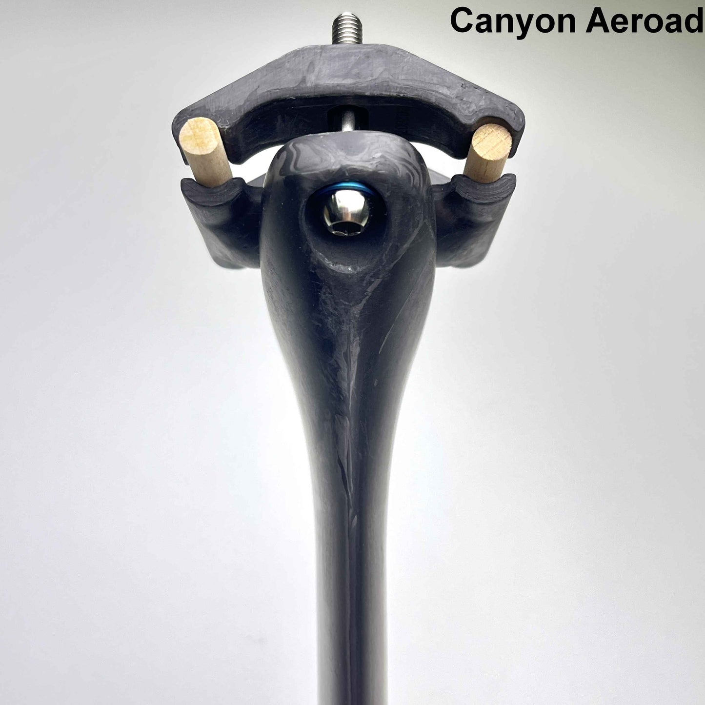 GANNA AERO FIN karbonová sedlovka | od 99g, biomimetický aerodynamický design
