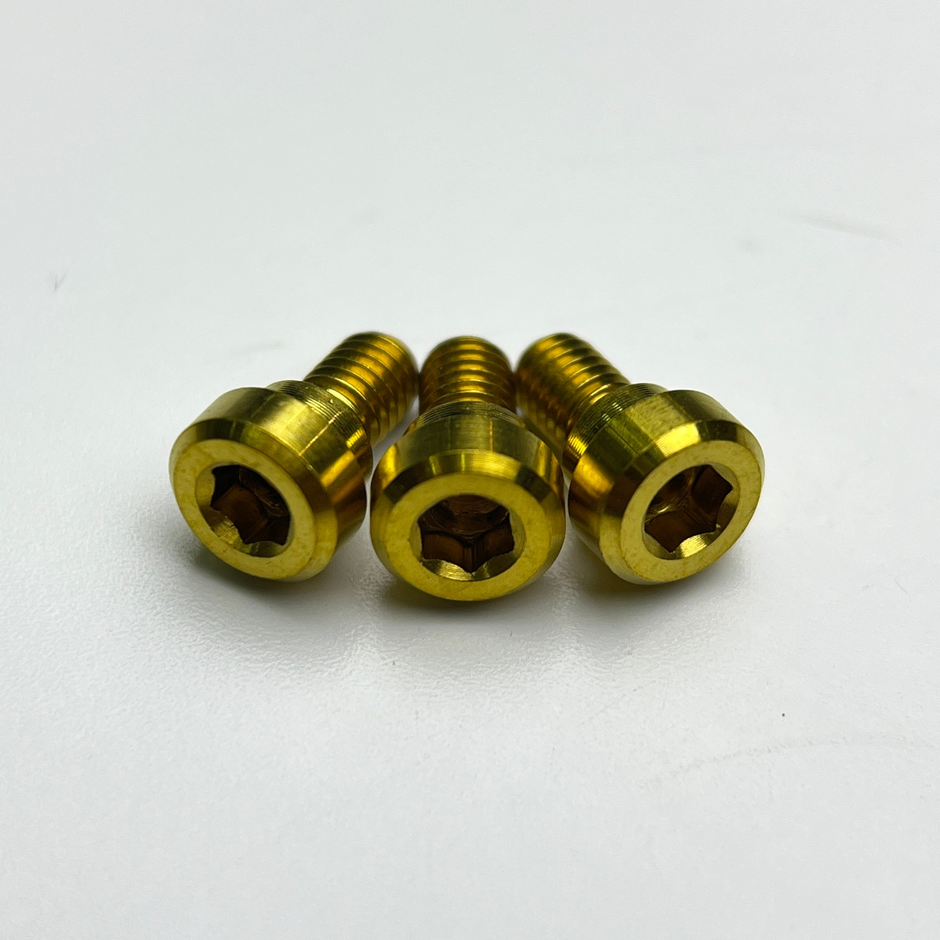 Titanium Clutch Cover Bolt - M9120 M8120 M8100 M8000 M7100 M420