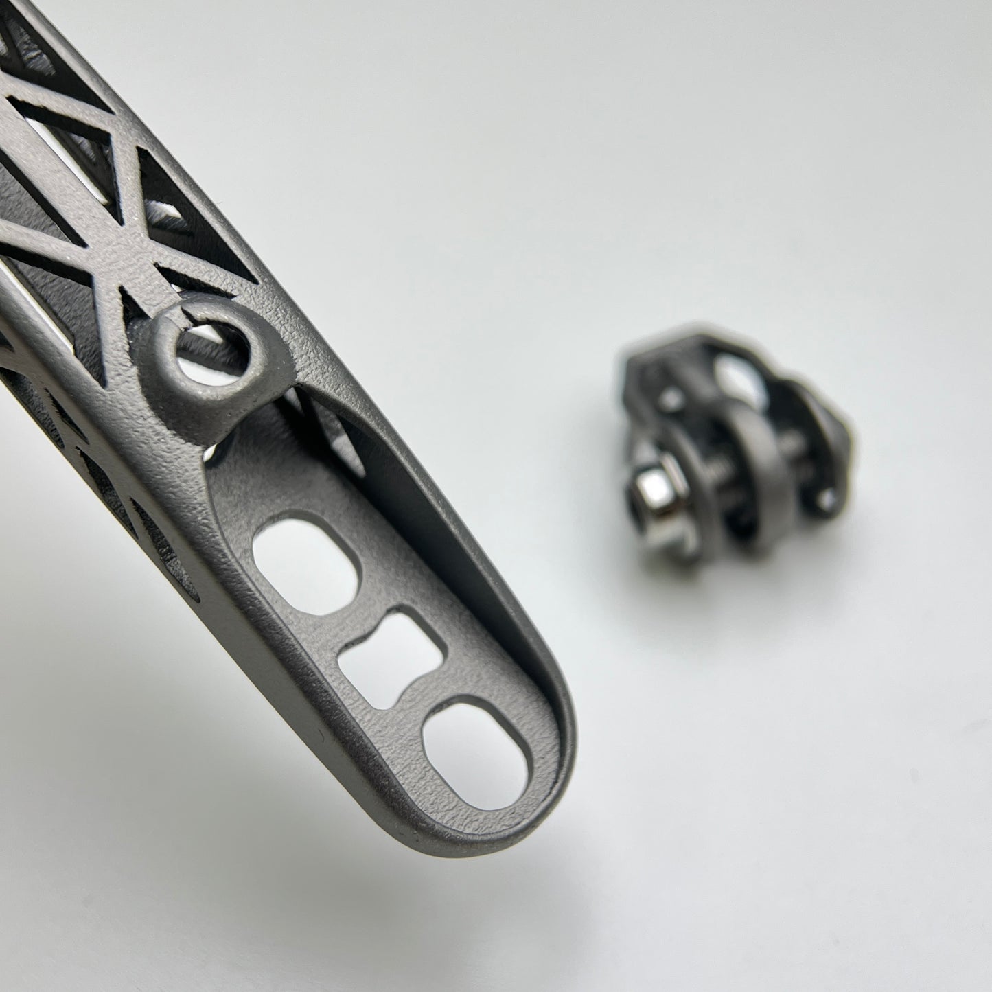 Grigio Carbonio T1000 HM Aero Titanium Držák pro 3D tisk na počítač | Garmin Wahoo GrigioCarbonio