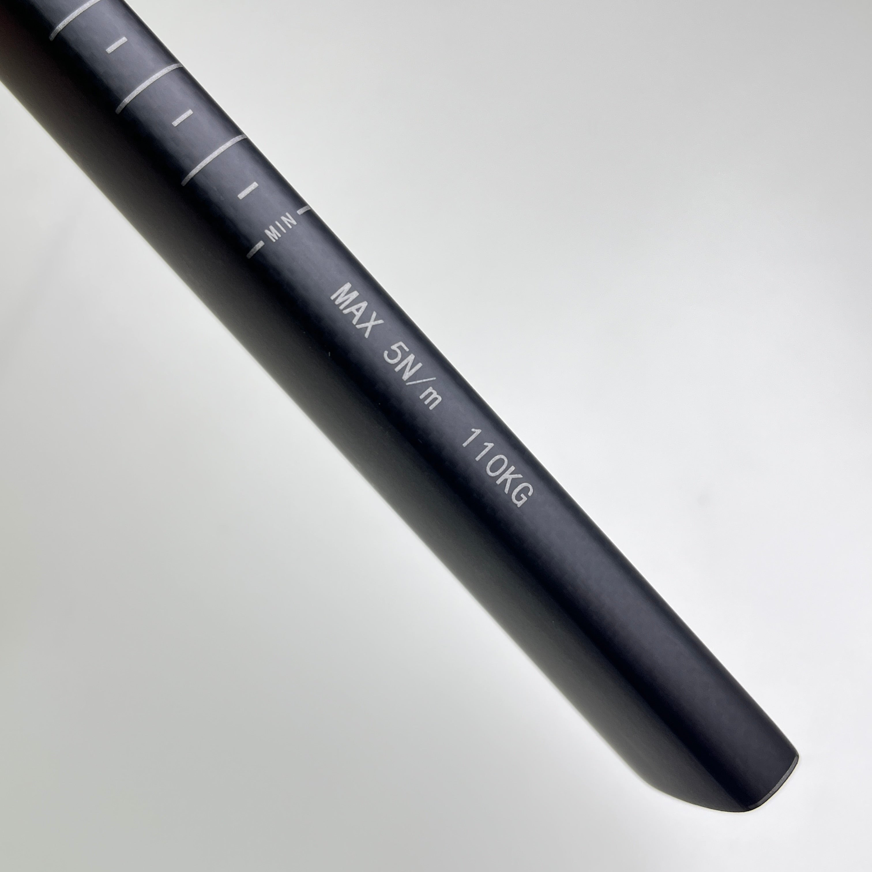 EXS カーボンファイバーシートポストアップグレード | Lab 71