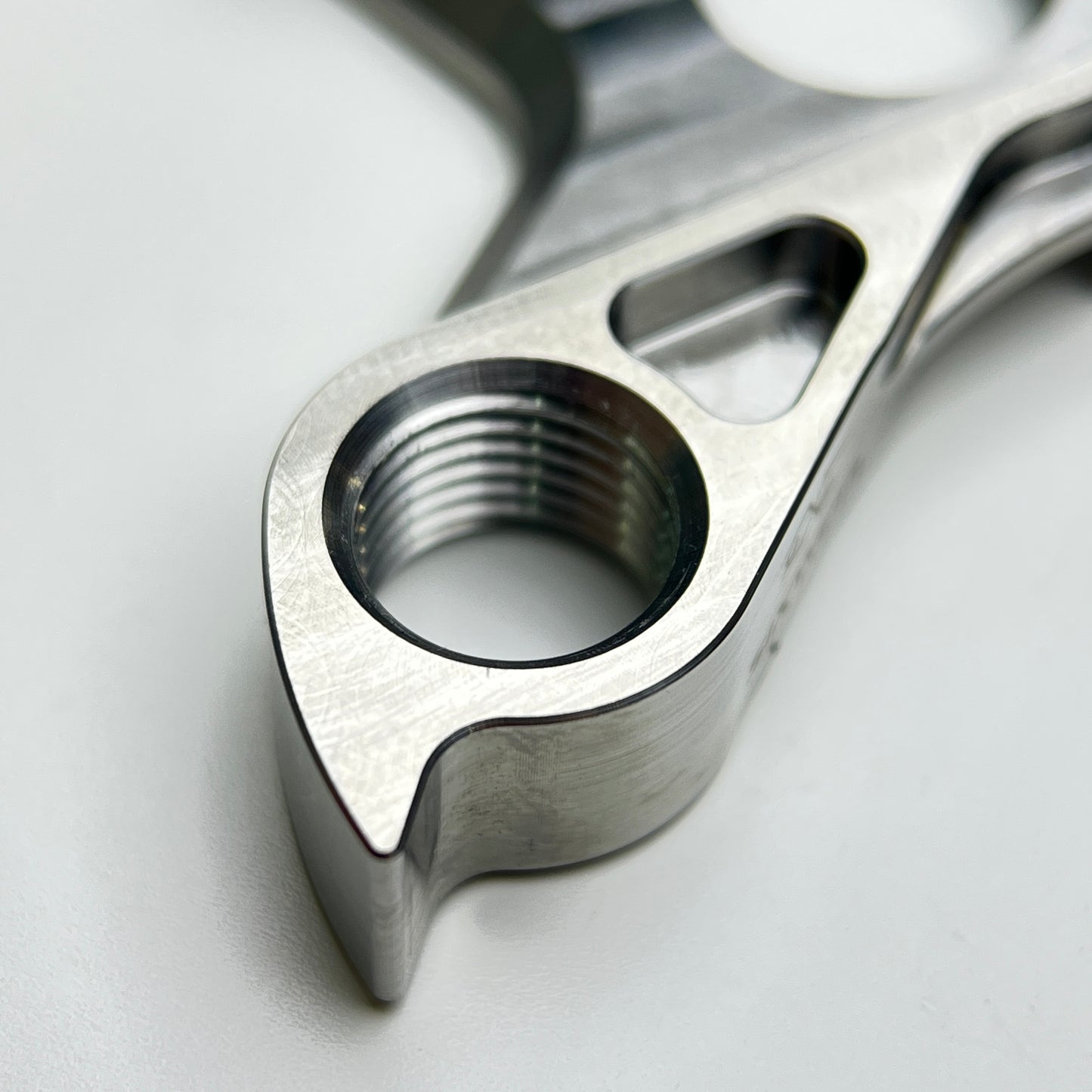 Sixwheel PINARELLO Dogma F 2025 Titan-Schaltauge (Direktmontage) | Für Shimano SRAM