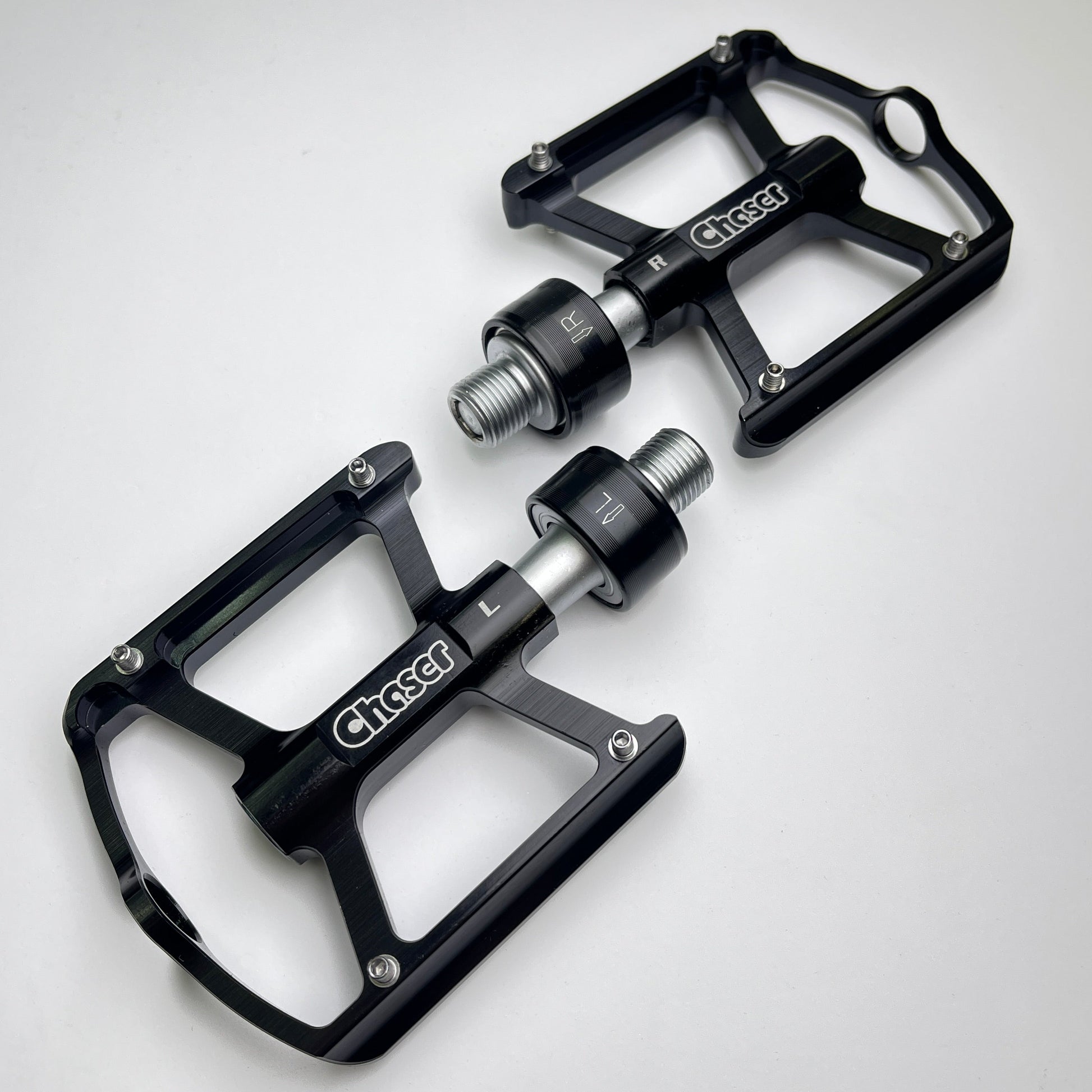 Universal aluminium CNC quick-release flat pedal for Brompton folding bike