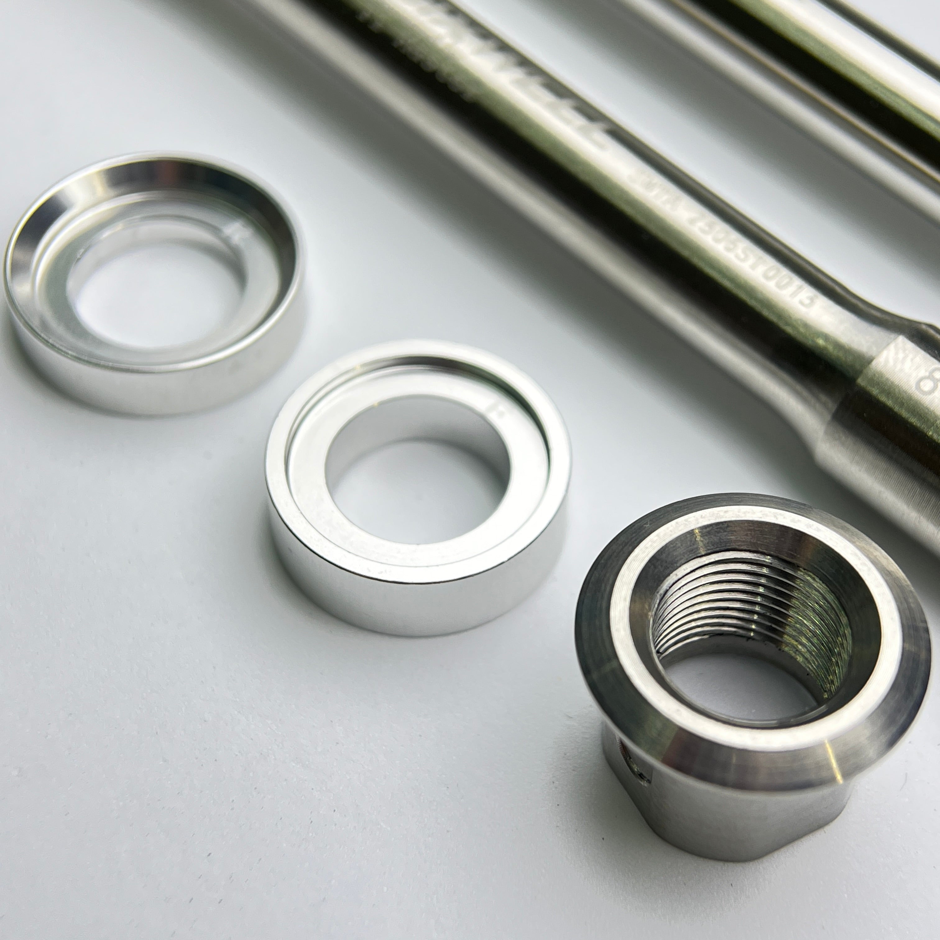 Sixweel 31.5g スコット チタン スルーアクスル | フォイル