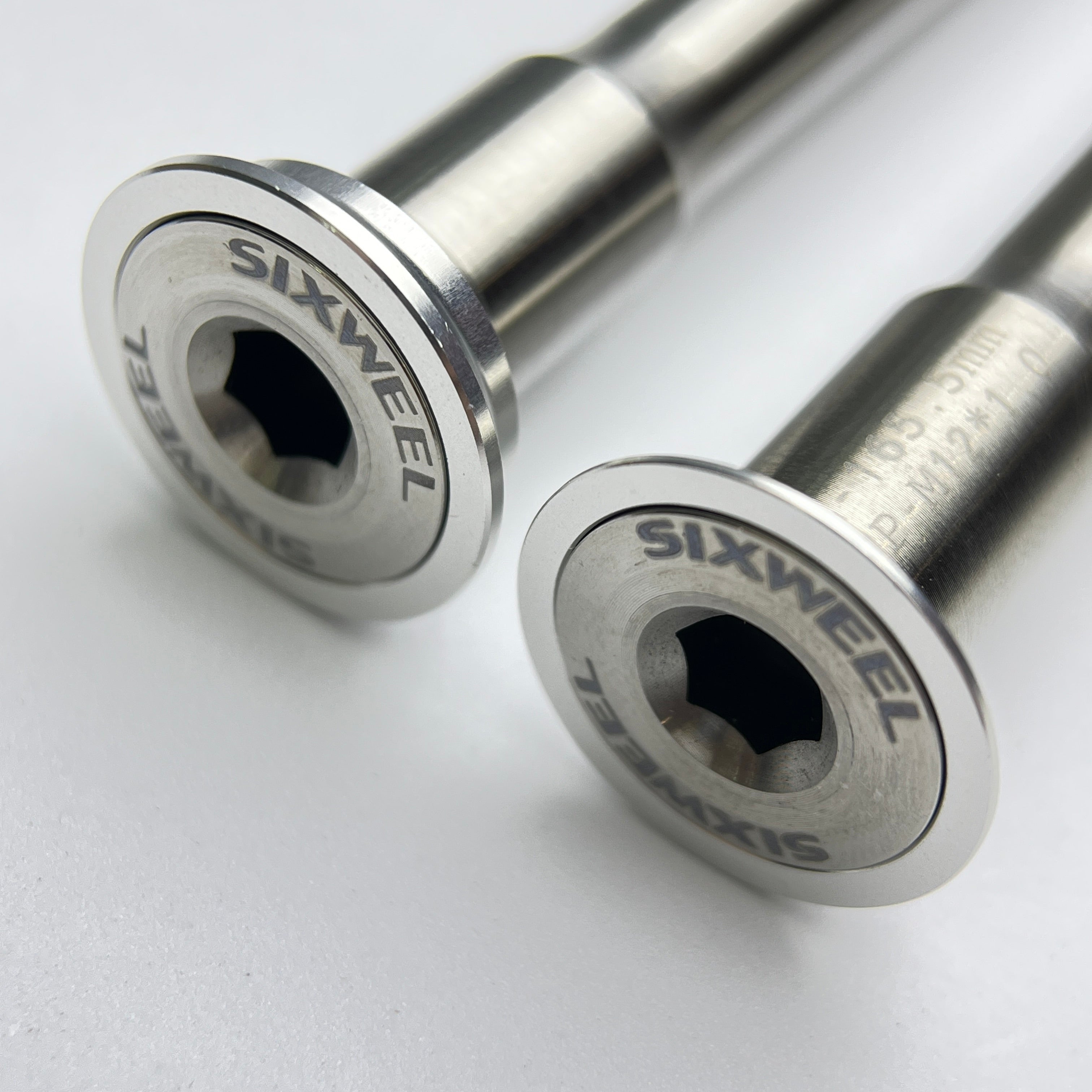 Sixweel 28.89g Pinarello Dogma F MY25 Titanium Thru Axle