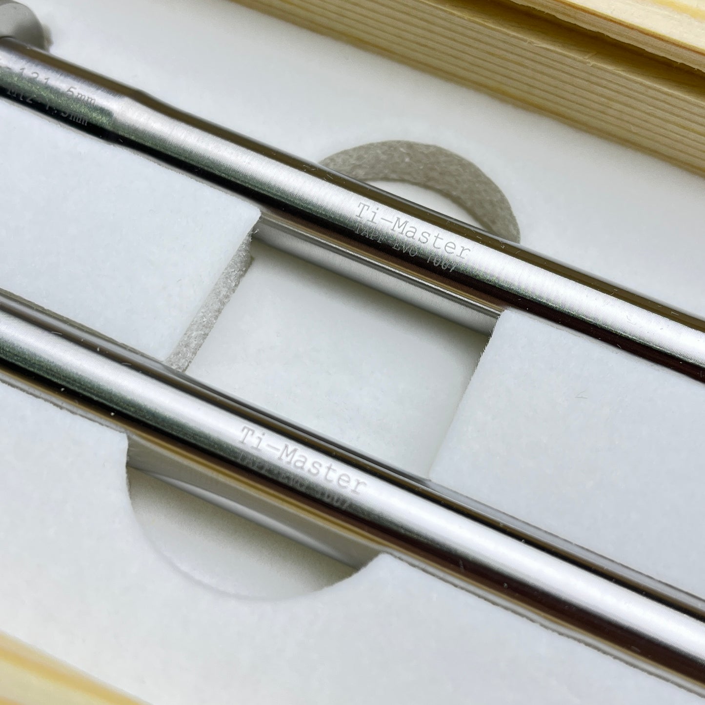 Eixo passante de titânio Ti-Master 24,44g | Pinarello Dogma F MY25 MY24