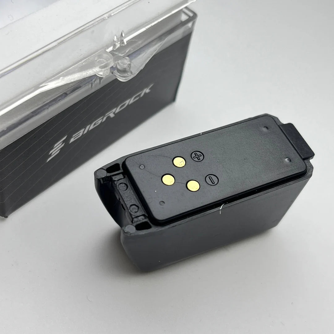 Stohovatelná nabíječka baterií SRAM | Nabíjejte všechny své baterie eTap najednou