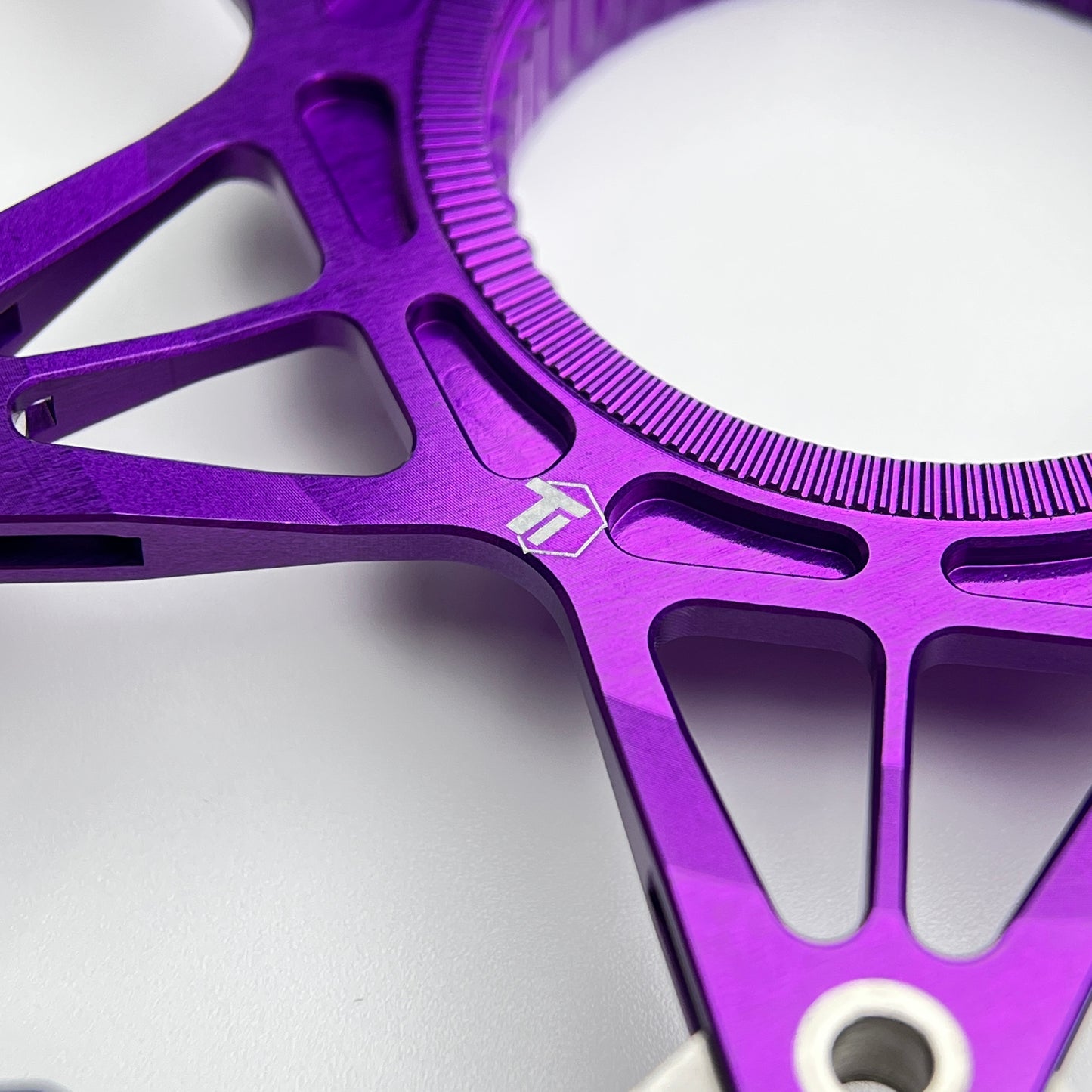 قرص فرامل مركزي خفيف الوزن للغاية بوزن 72 جرامًا | مقاس 140 و160 مم