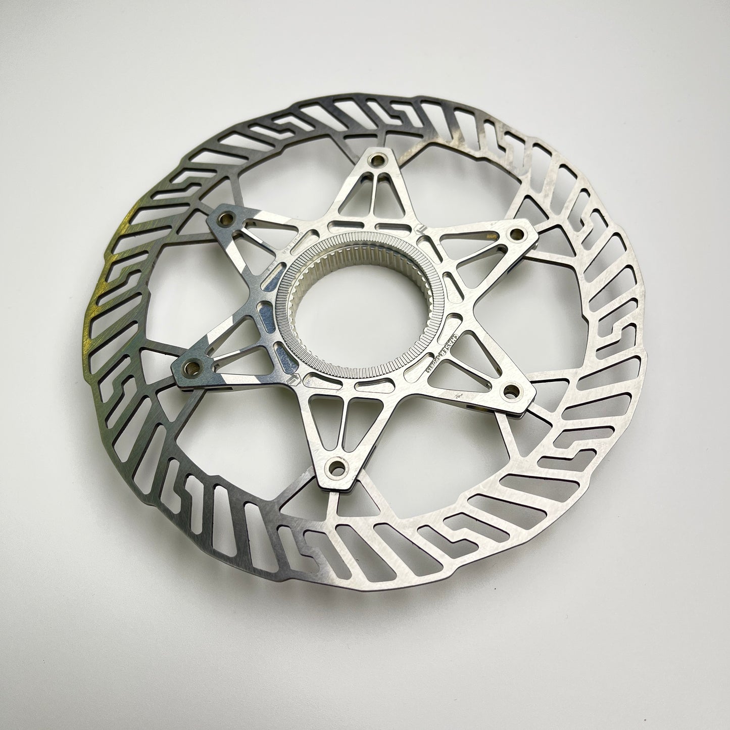 قرص فرامل مركزي خفيف الوزن للغاية بوزن 72 جرامًا | مقاس 140 و160 مم