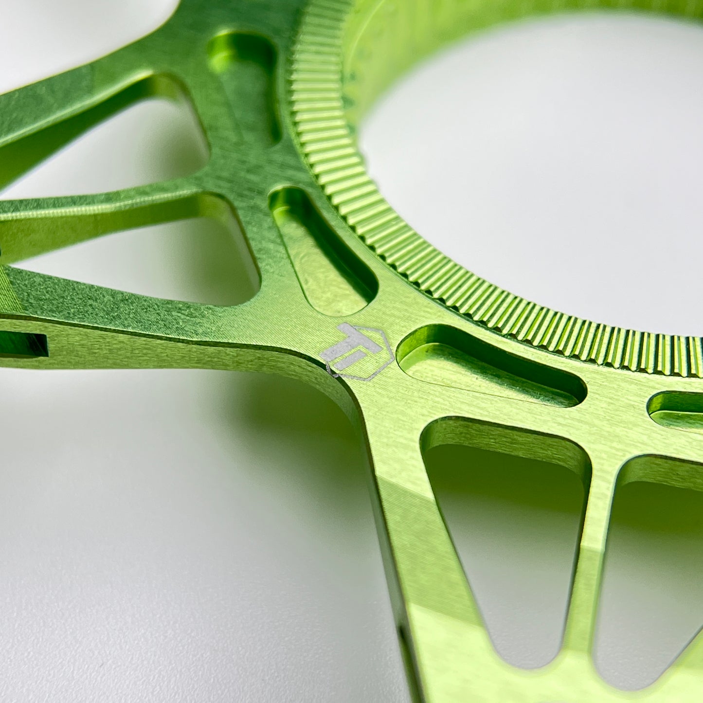 قرص فرامل مركزي خفيف الوزن للغاية بوزن 72 جرامًا | مقاس 140 و160 مم