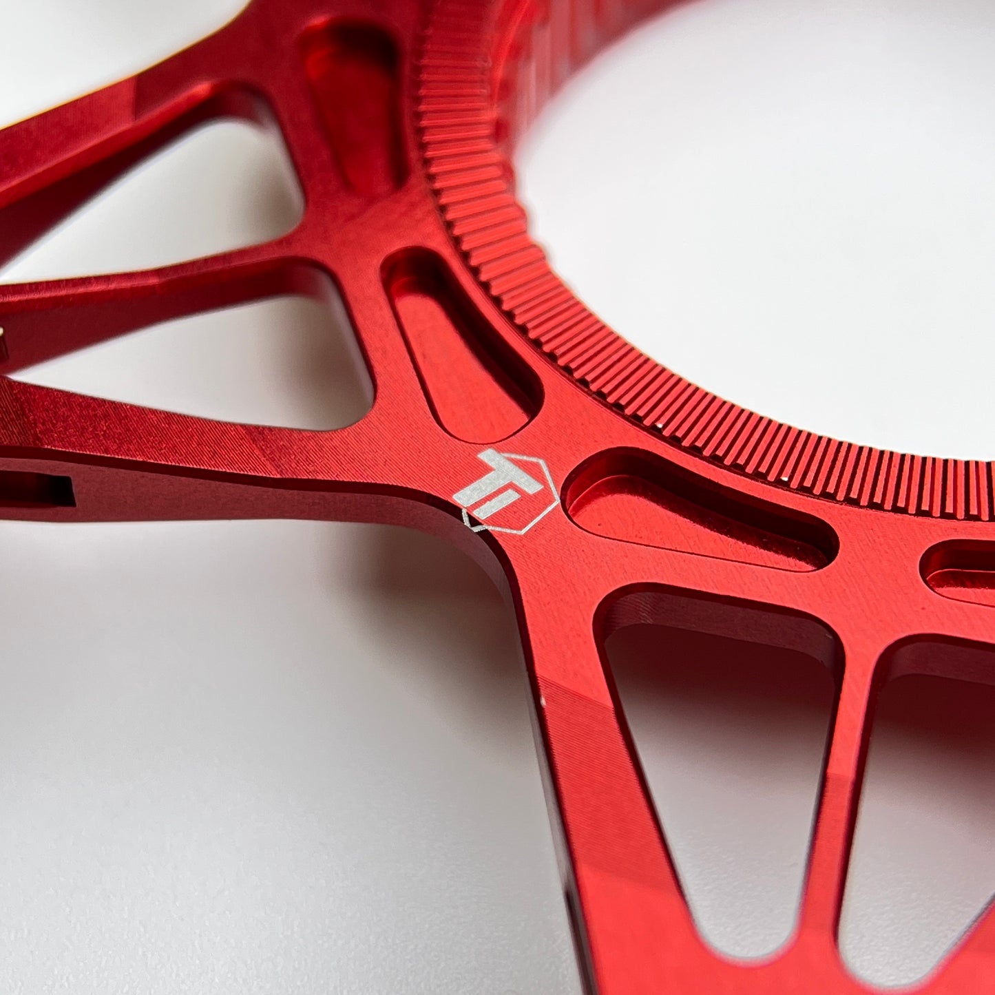 قرص فرامل مركزي خفيف الوزن للغاية بوزن 72 جرامًا | مقاس 140 و160 مم