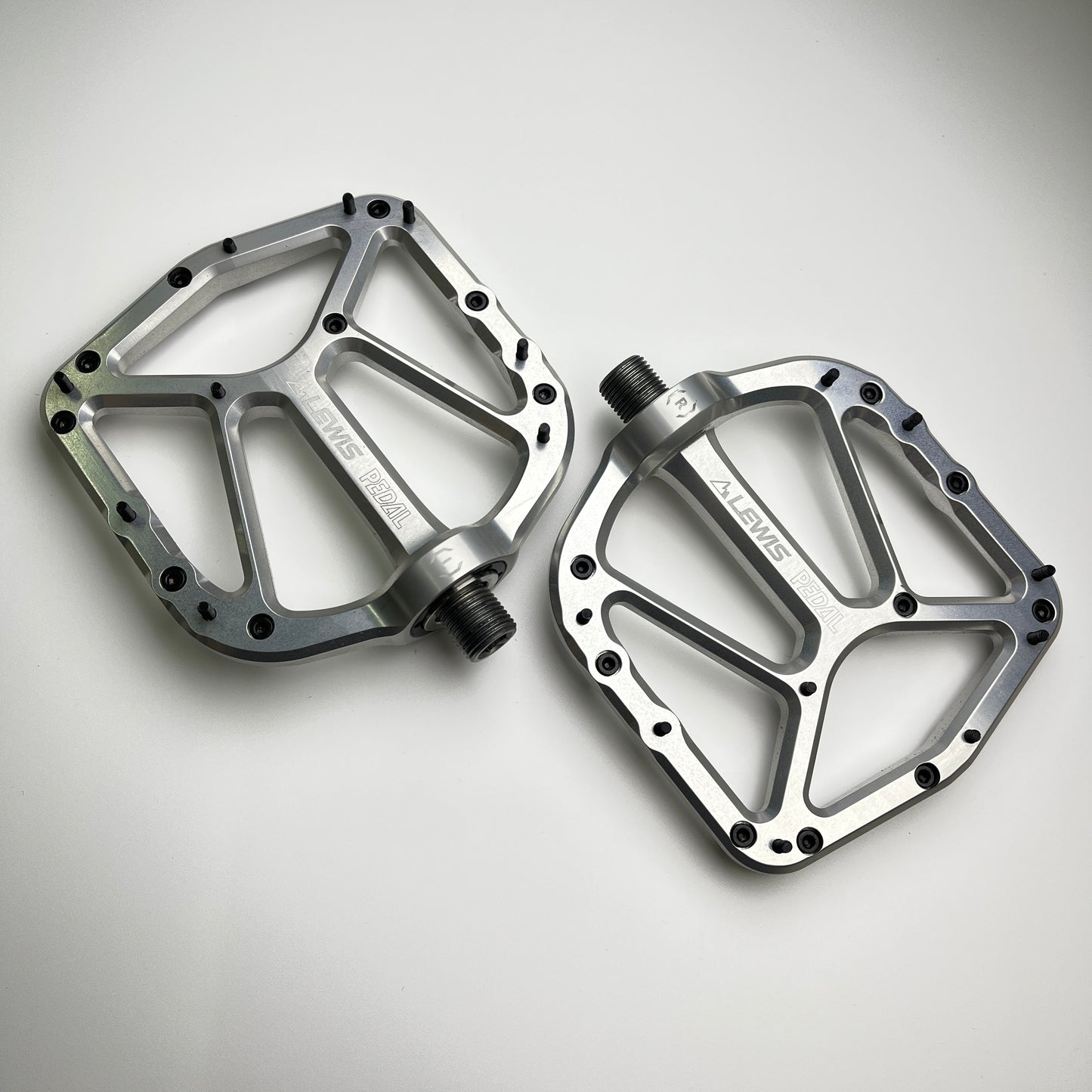 Lewis Ridge 7075 Aluminum Flat Pedals | DH & Enduro CNC Forged, Titanium Bolts Included