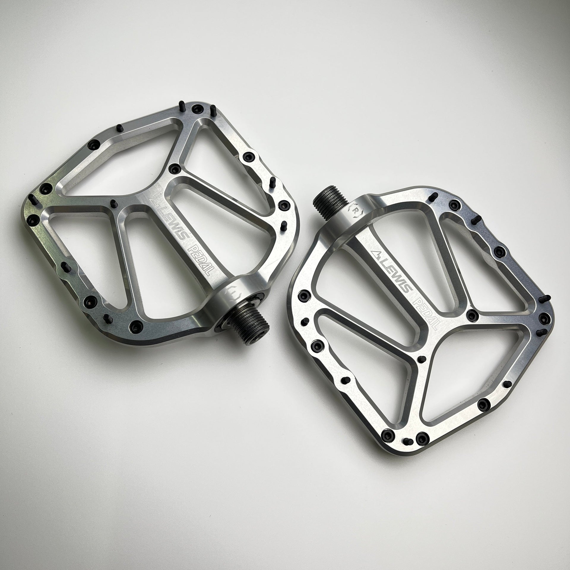 Lewis Ridge 7075 Aluminum Flat Pedals | DH &