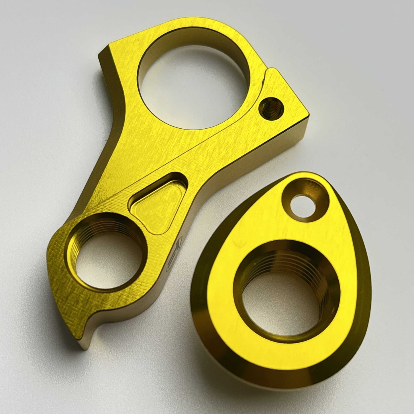 Móc treo Derailleur sau gắn trực tiếp Pinarello | Shimano