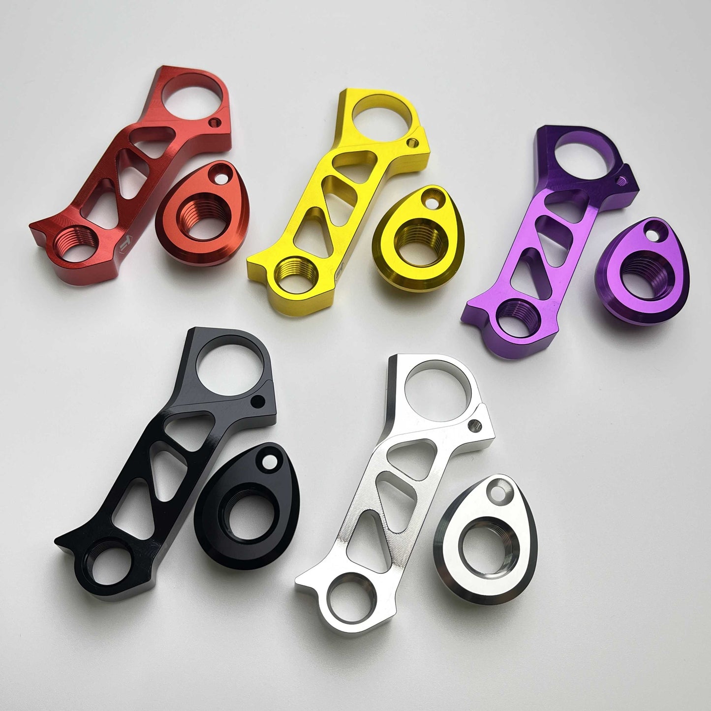 Móc treo Derailleur sau gắn trực tiếp Pinarello | Shimano