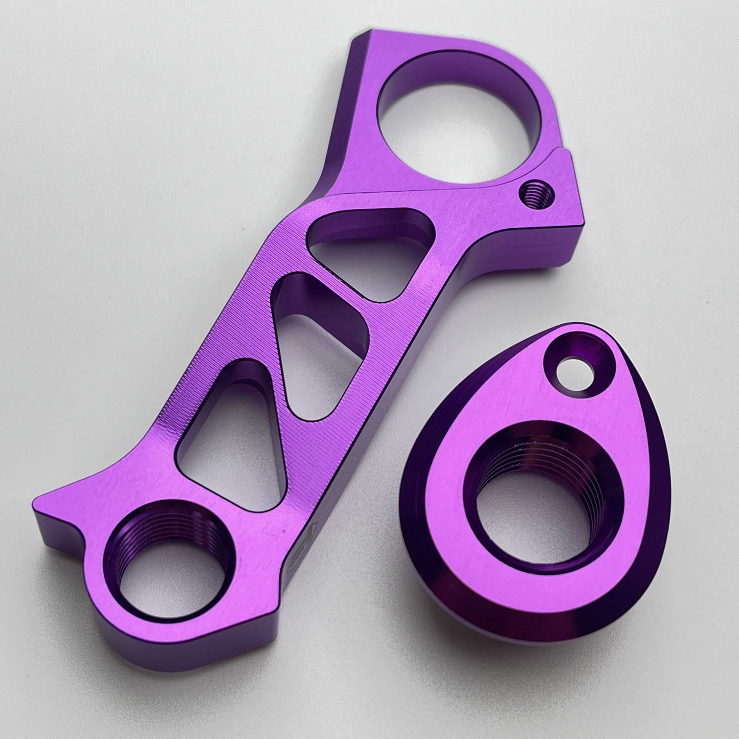 Móc treo Derailleur sau gắn trực tiếp Pinarello | Shimano