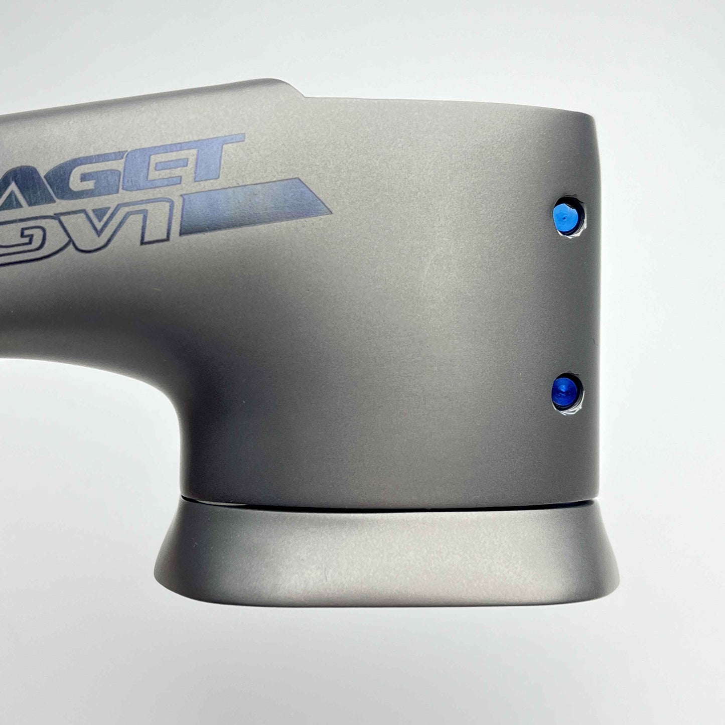 Mesa Laget de Titânio Impressa em 3D | 80-100mm, -7° | Inclui Tampa, Gaxeta e Parafusos de Titânio