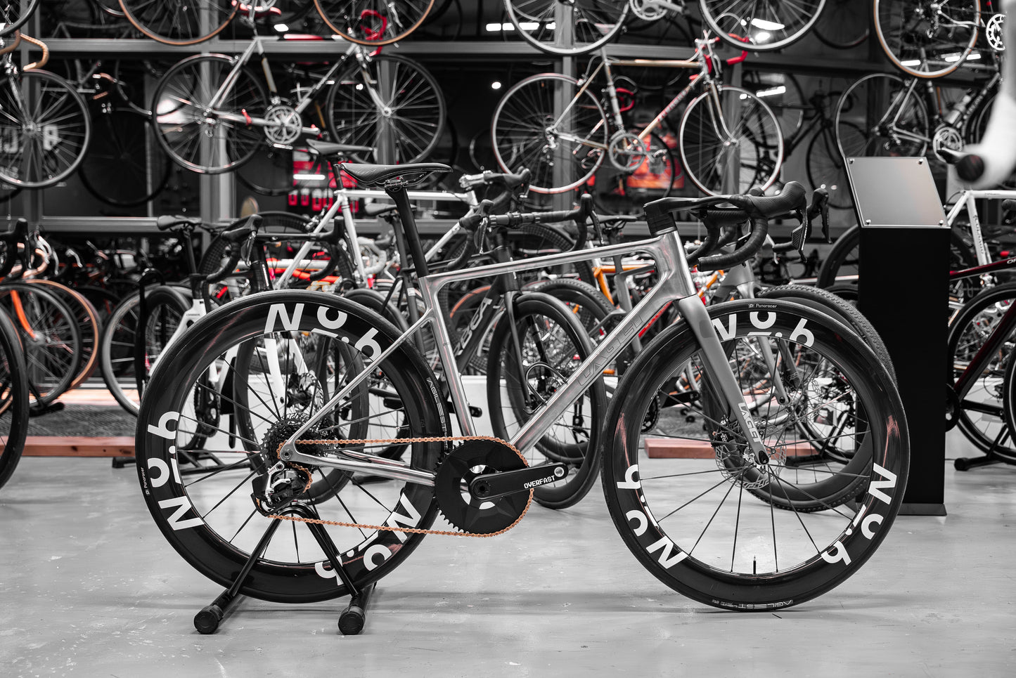 Laget Pioneer One Cadre de route en titane | Titane imprimé en 3D | 1350g (S) | 700x32c