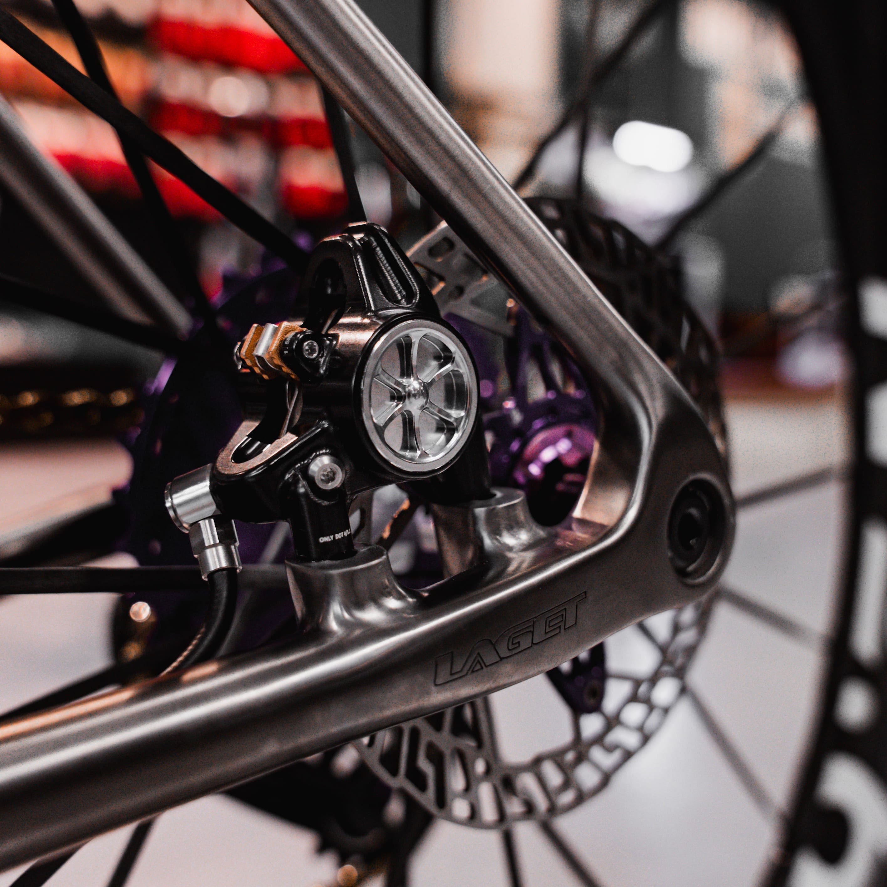 Lewis R2 (2026) 63g Ultra-light Flat Mount | Ti-Parts – Ti-Parts